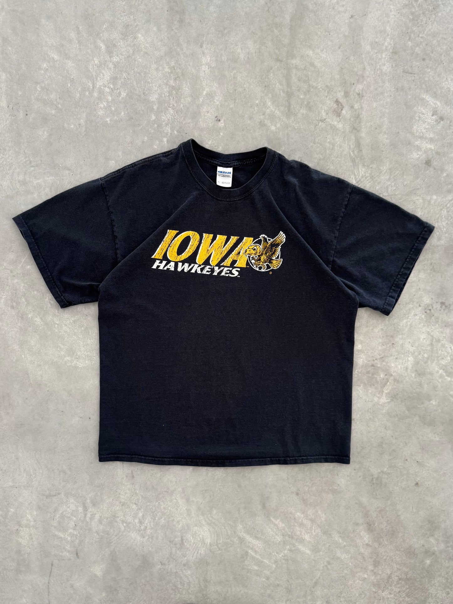 Vintage Iowa Hawkeyes Tee - XL