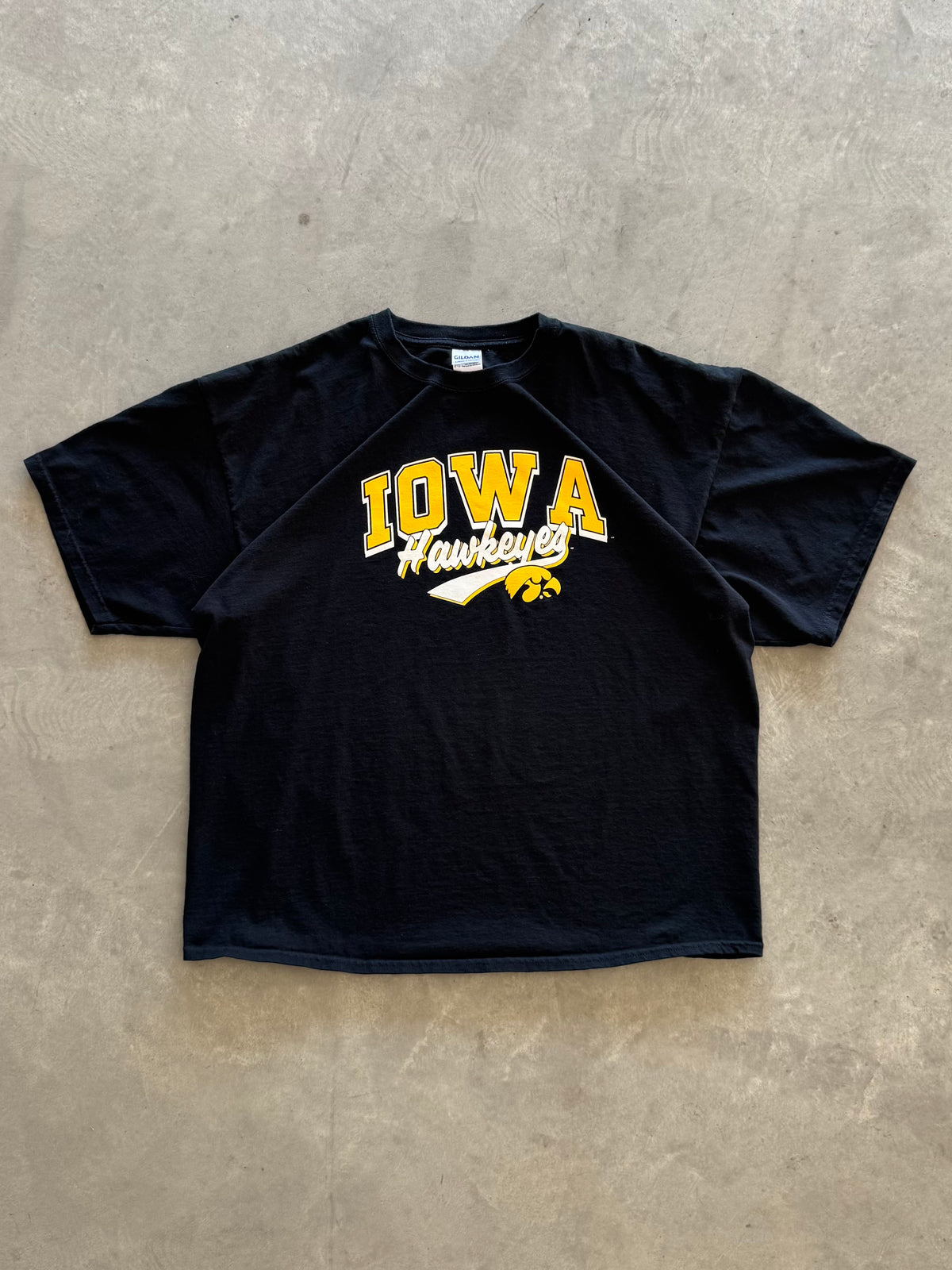 Vintage Iowa Hawkeyes Tee - XXL