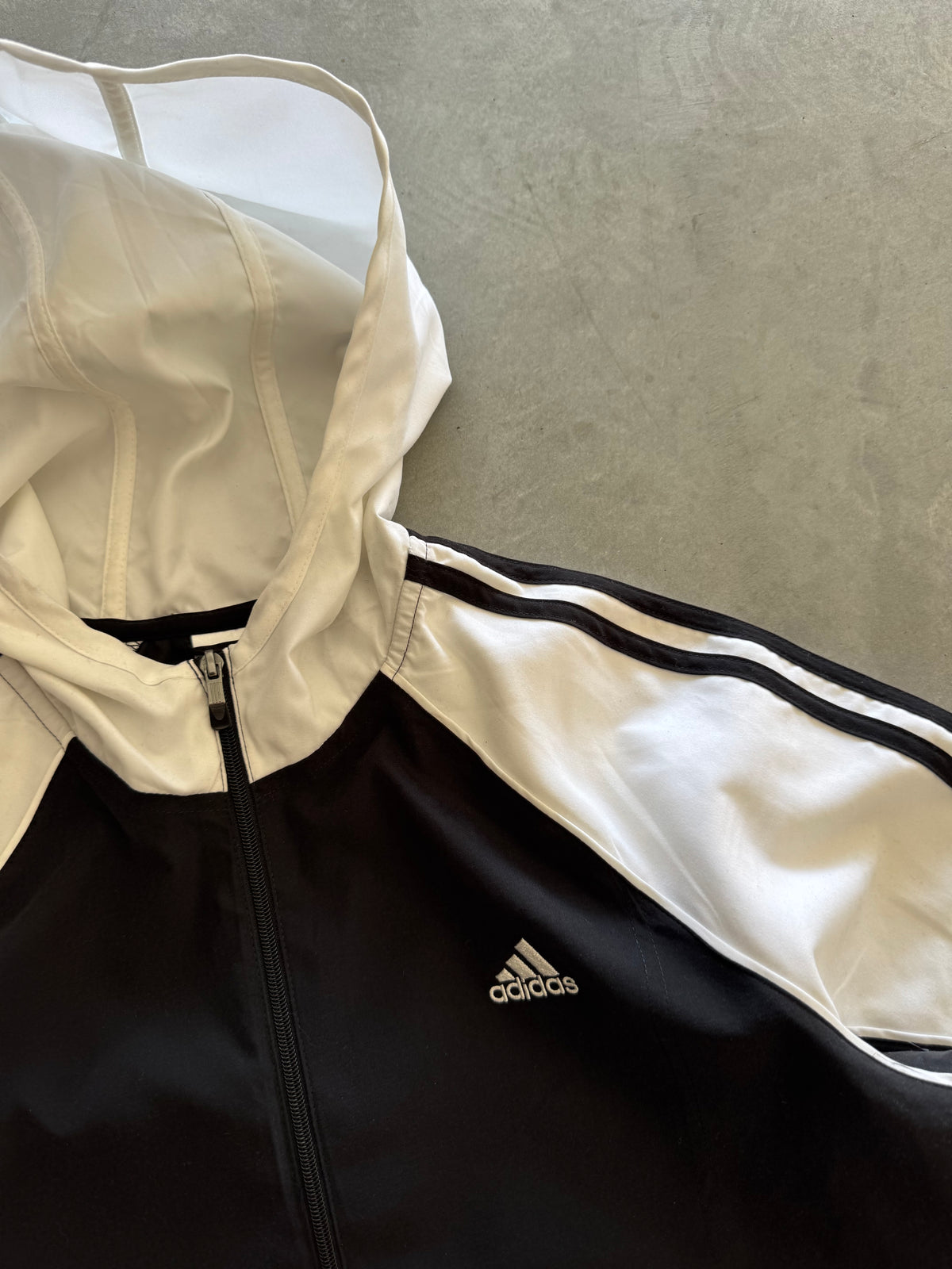 Vintage 00s Adidas Windbreaker Jacket - M