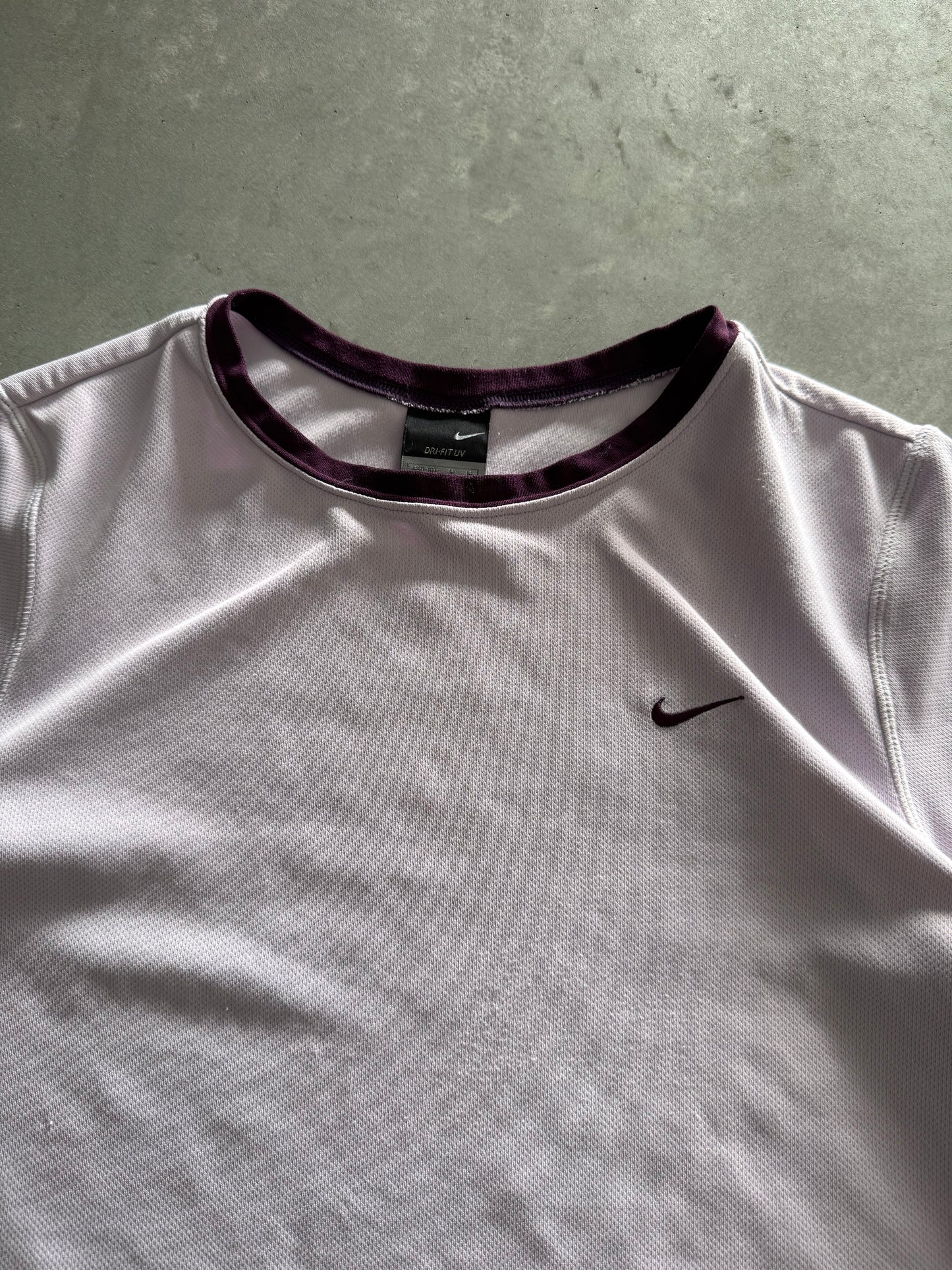 Vintage Nike Women’s Tee - L