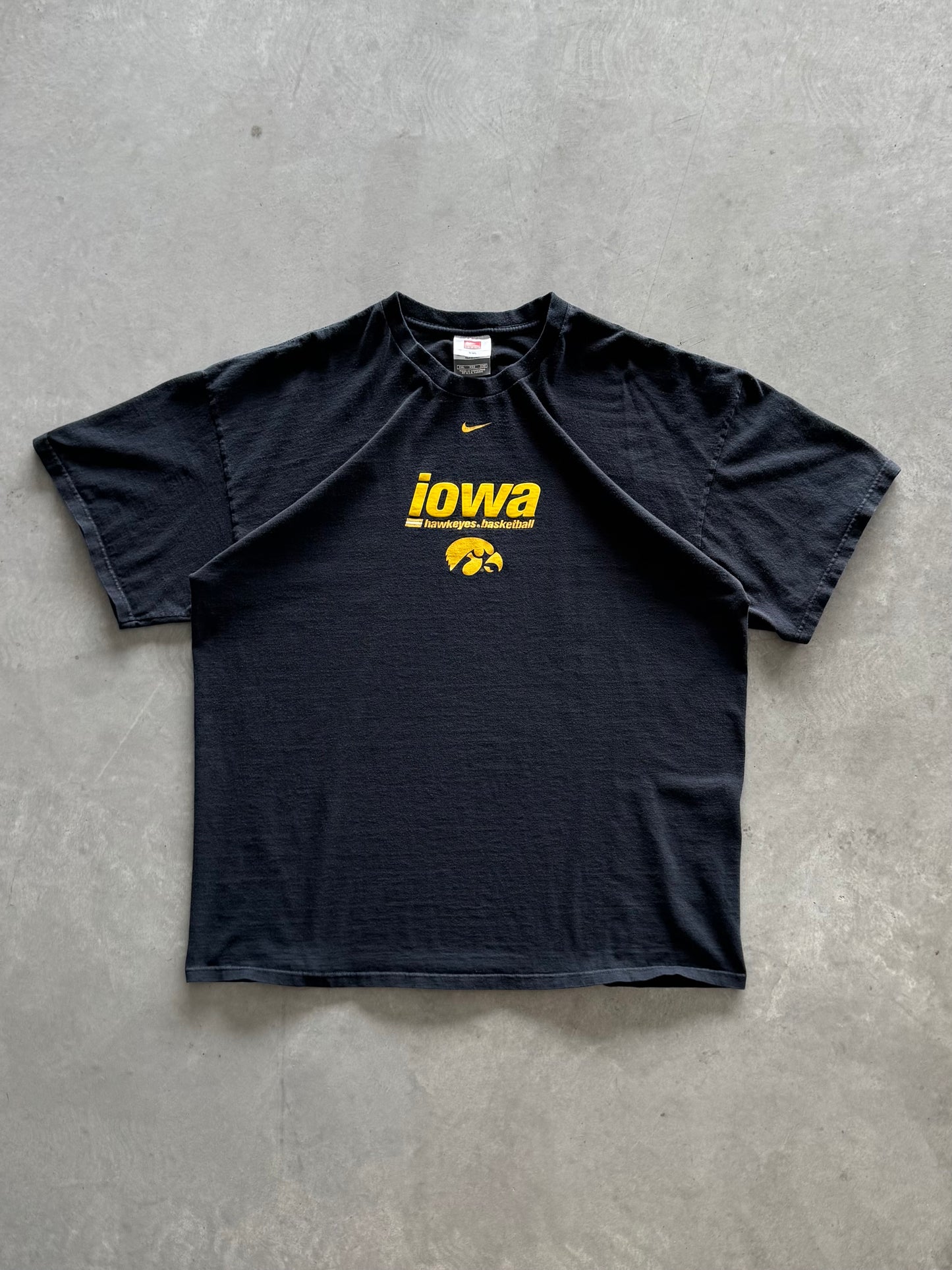 Vintage 90s Nike Iowa Hawkeyes Basketball Tee - XXL