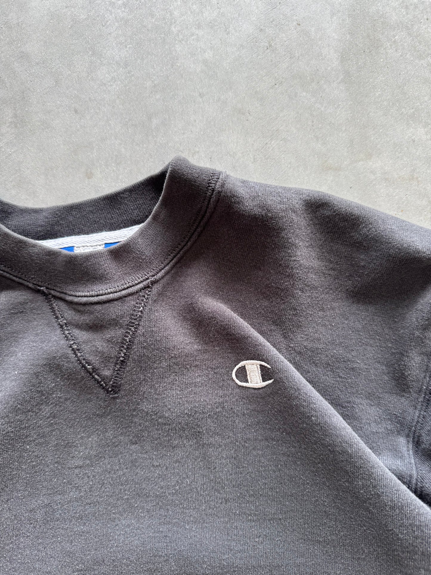 Vintage Champion Sweatshirt - L