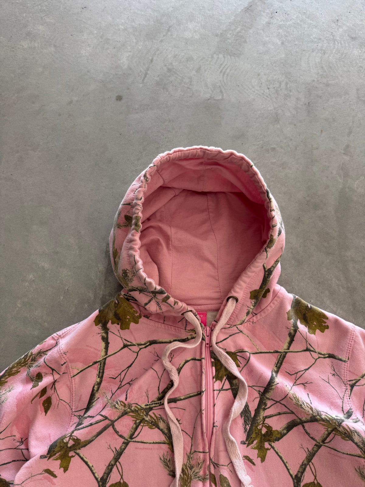 Vintage Women’s Pink Camo Zip Up Hoodie - XL
