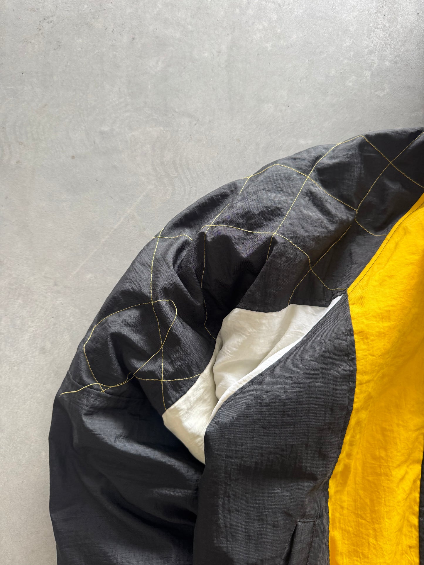 Vintage 90s Starter Iowa Hawkeyes Coat - XL