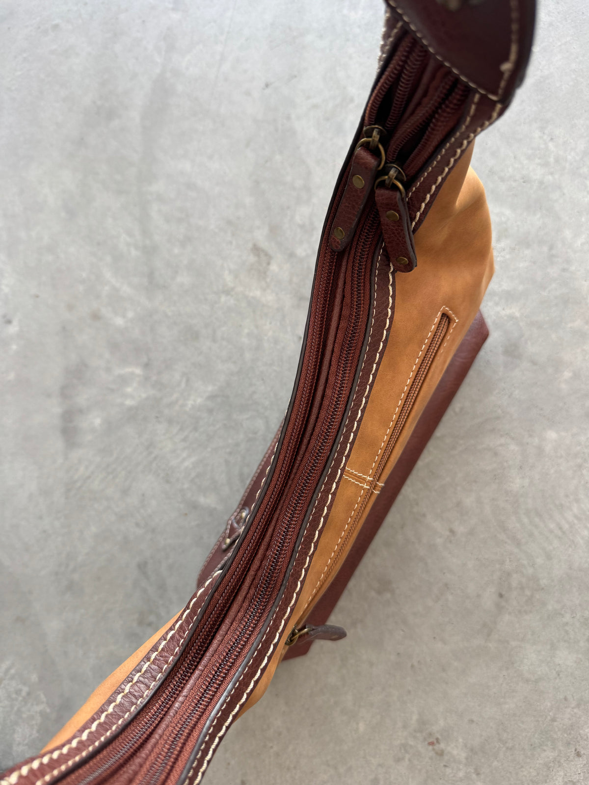 Vintage Concept Faux Suede Leather Purse