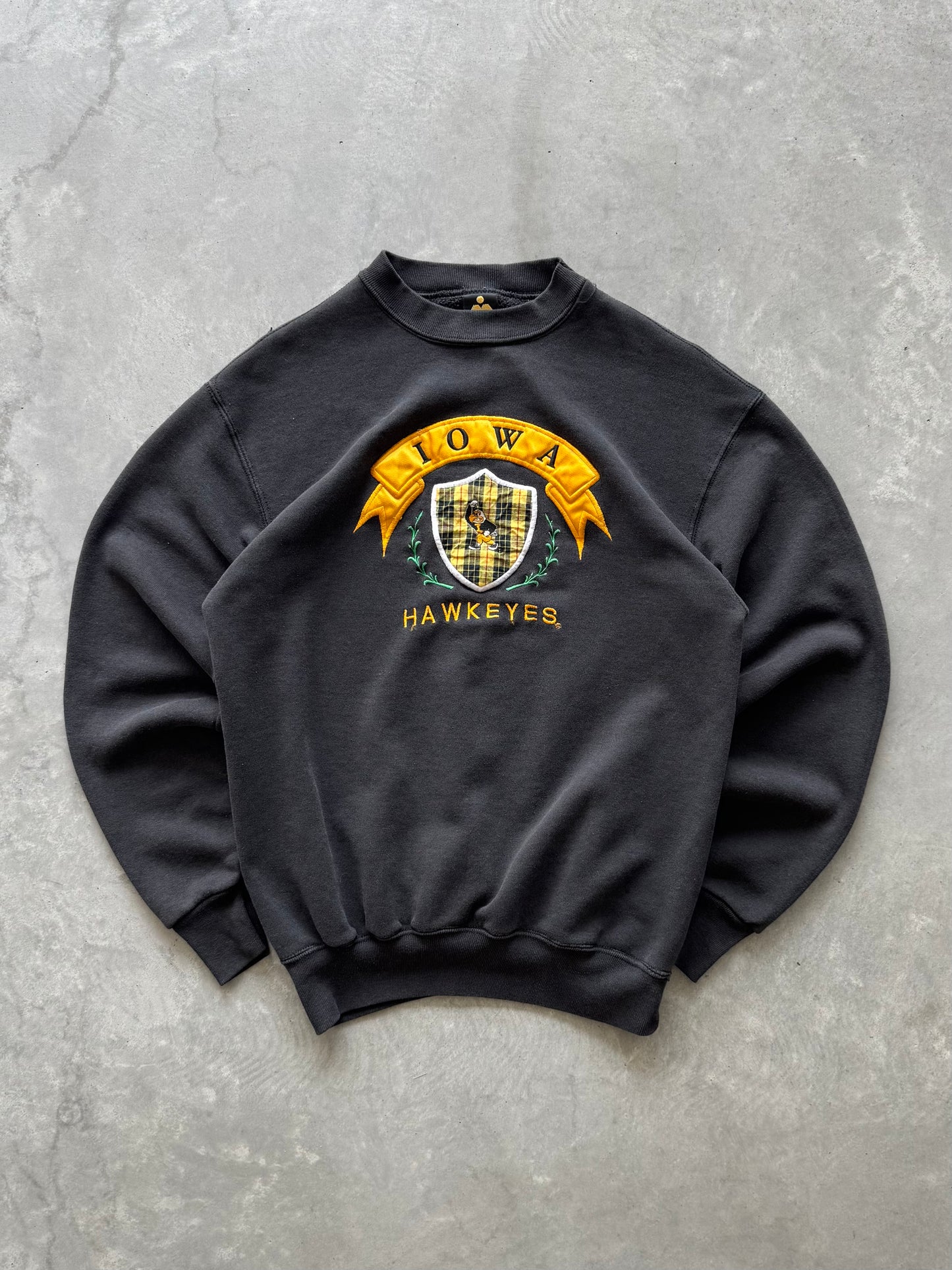 Vintage 90s Iowa Hawkeyes Sweatshirt - M