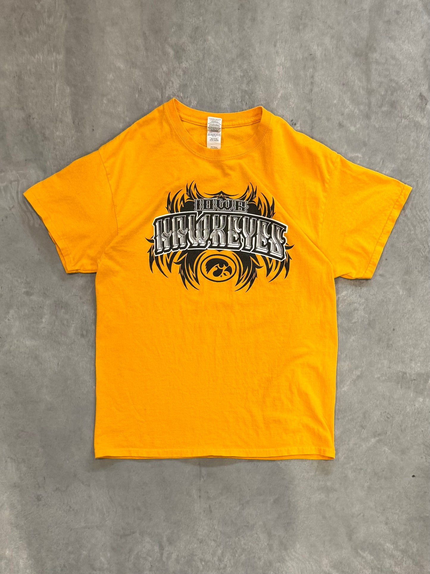 Vintage Iowa Hawkeyes Tee - L