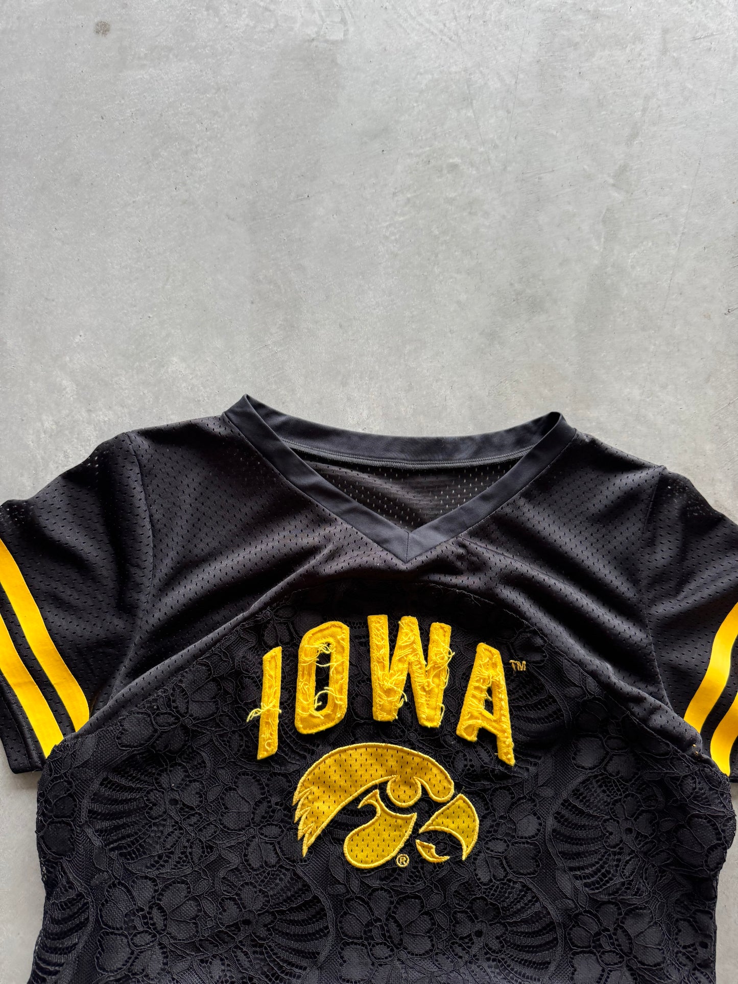 Iowa Hawkeyes Women’s Jersey - L