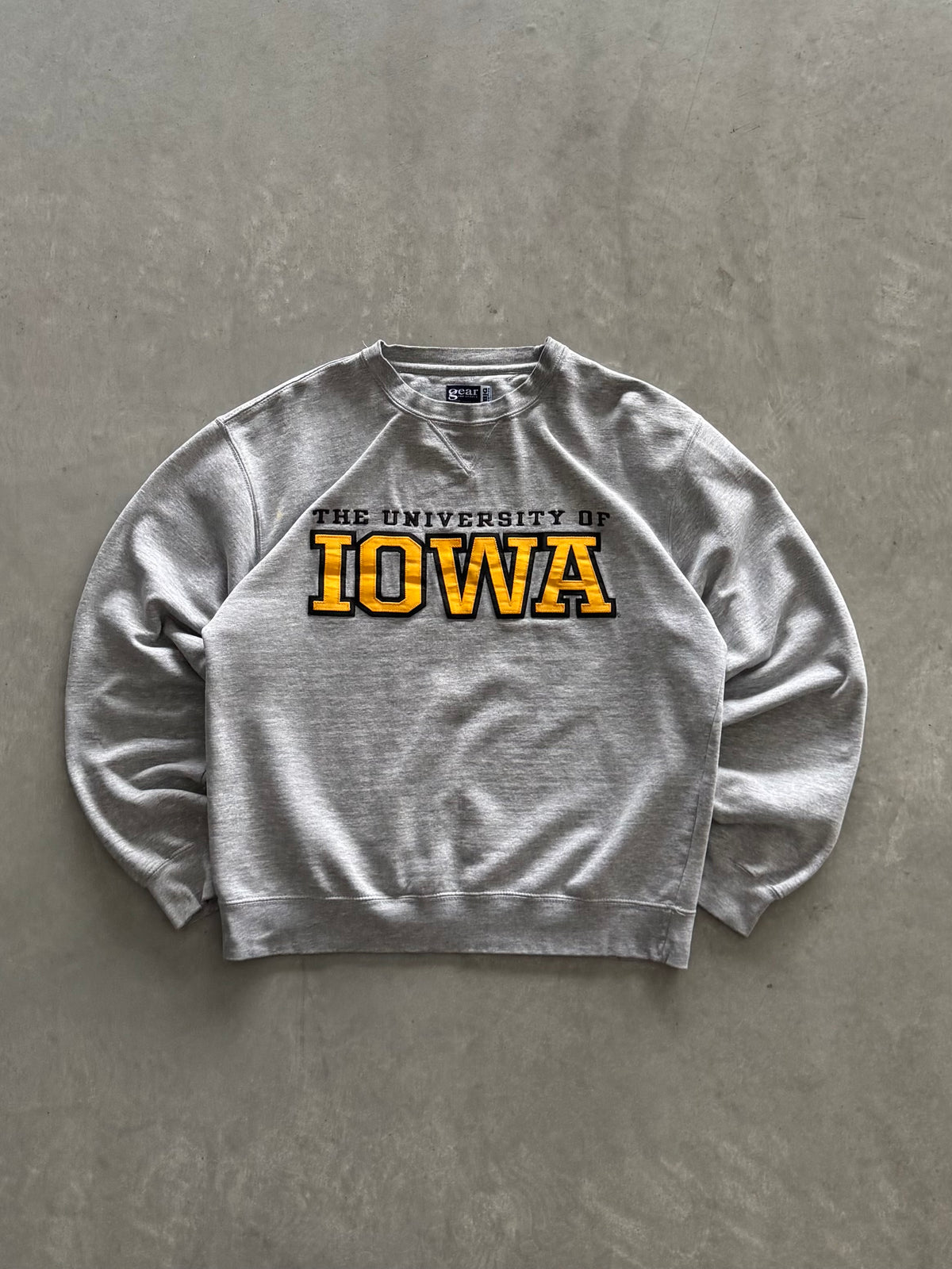Vintage Iowa Hawkeyes Sweatshirt - M