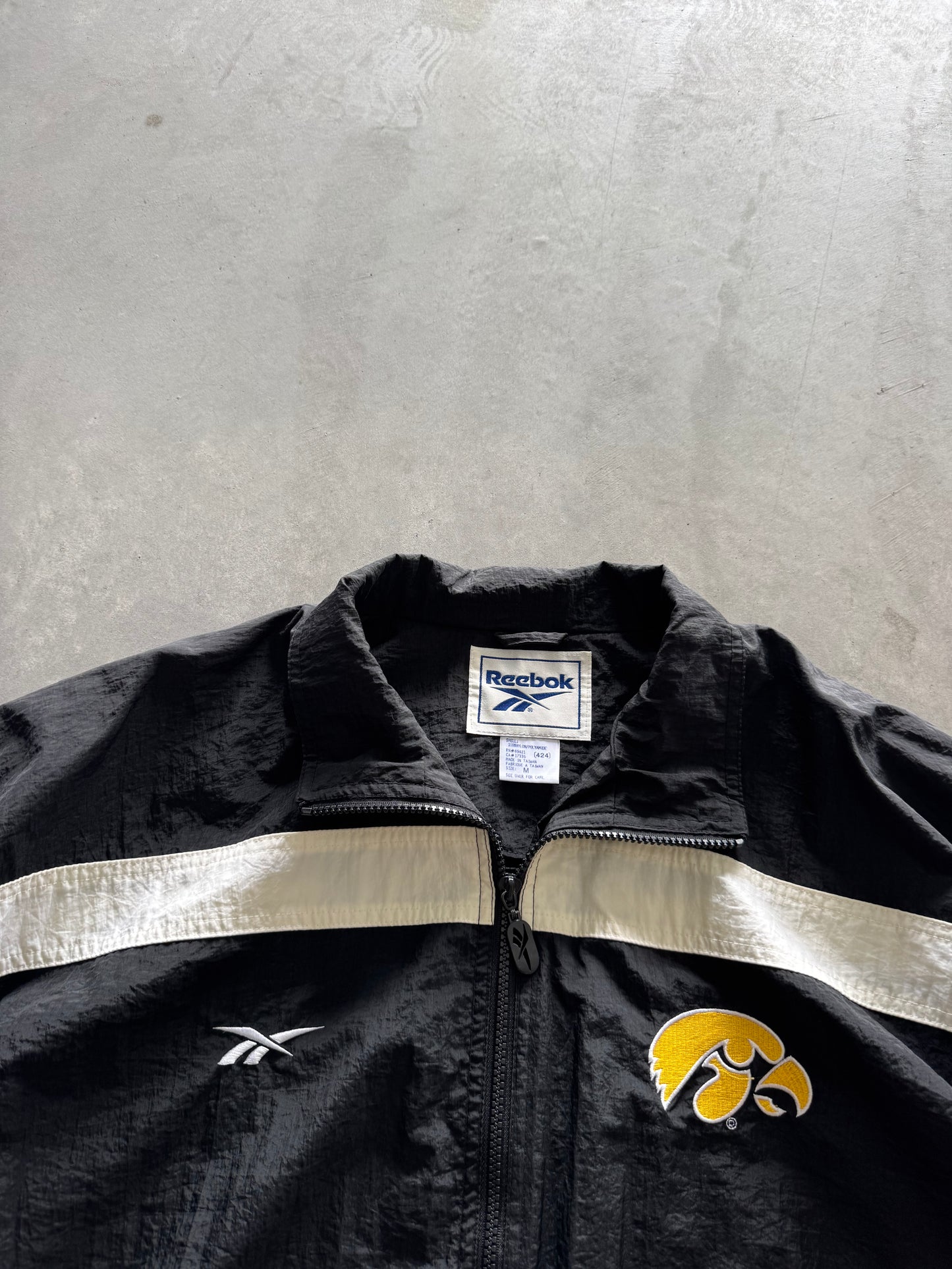 Vintage 90s Reebok Iowa Hawkeyes Jacket - M