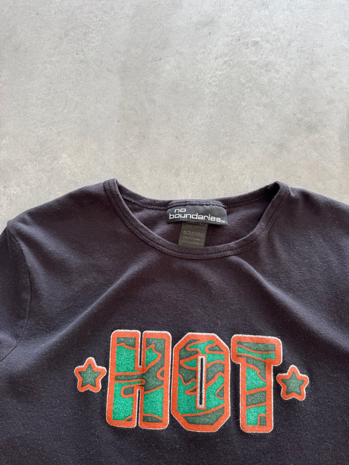 Vintage Y2K Hot Women’s Long Sleeve Baby Tee - L