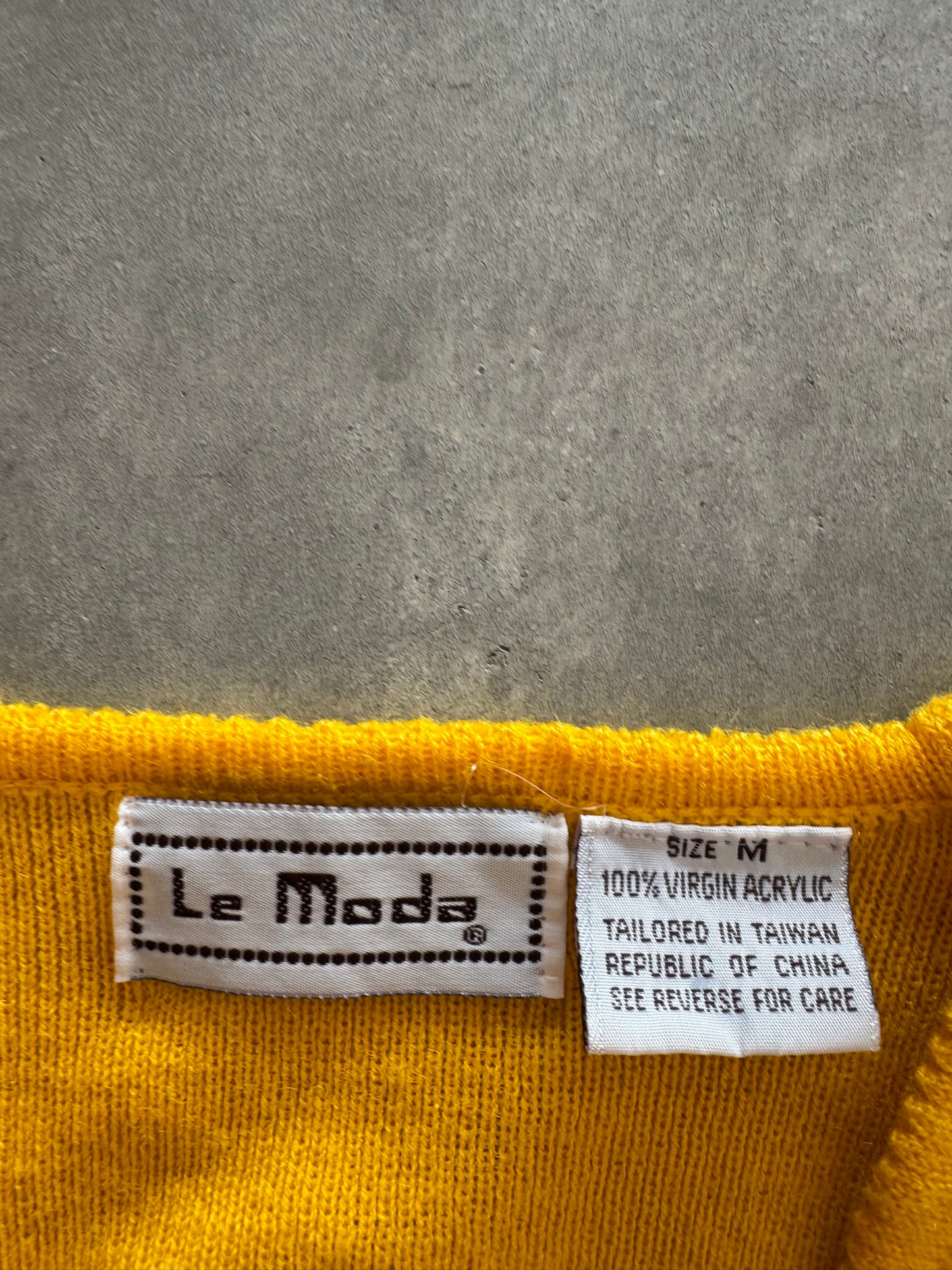 Vintage 80s Iowa Hawkeyes Women’s Sweater - M