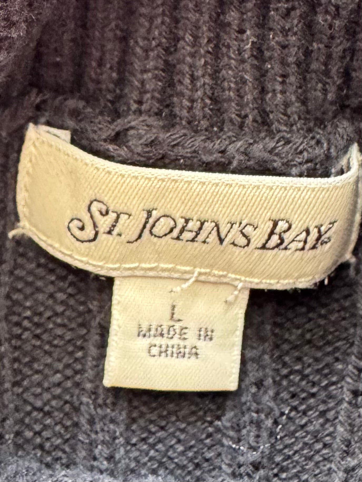 Vintage St. John’s Bay Cable Knit Women’s Turtleneck - L