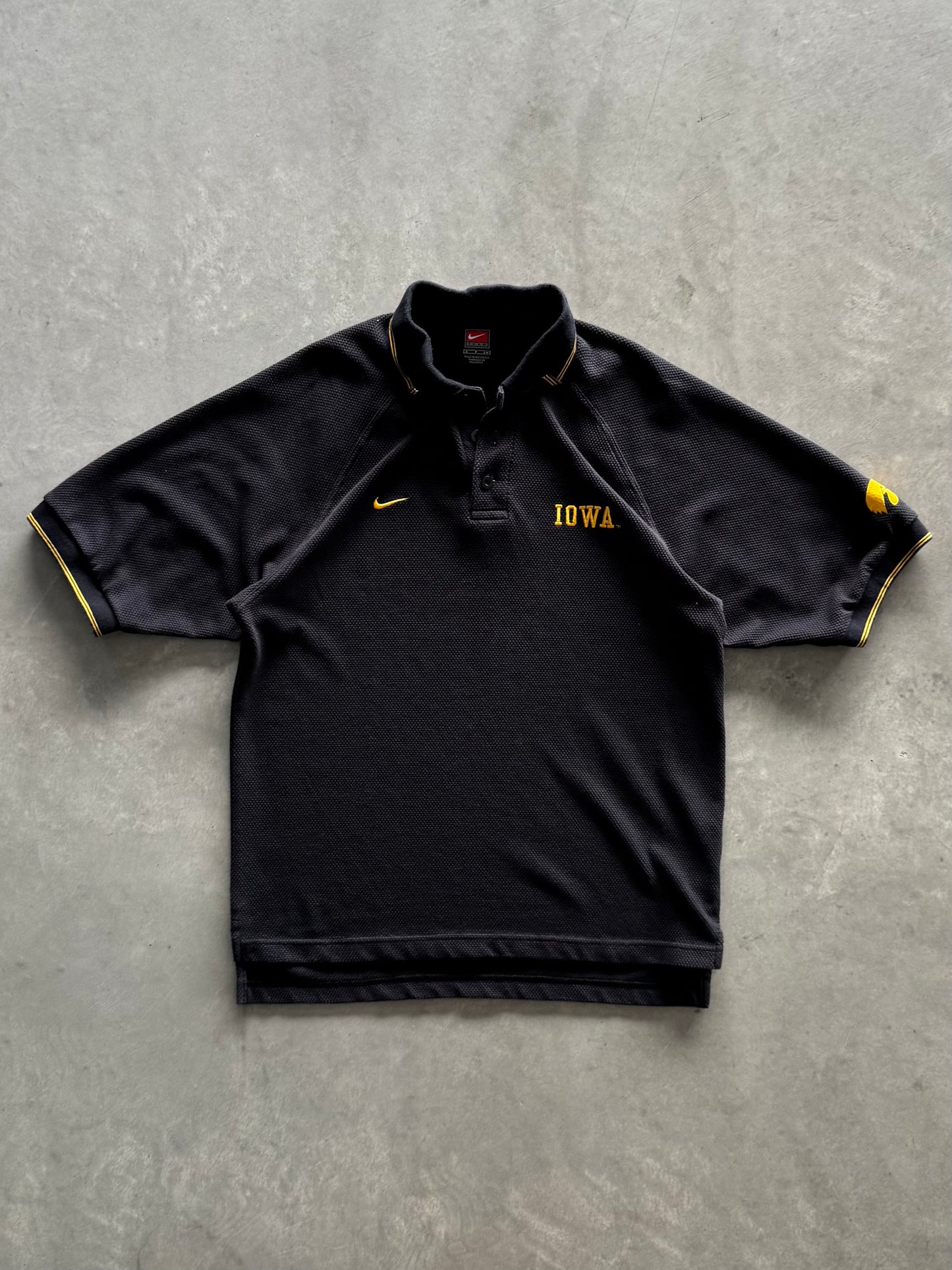 Vintage 90s Nike Iowa Hawkeyes Polo - S