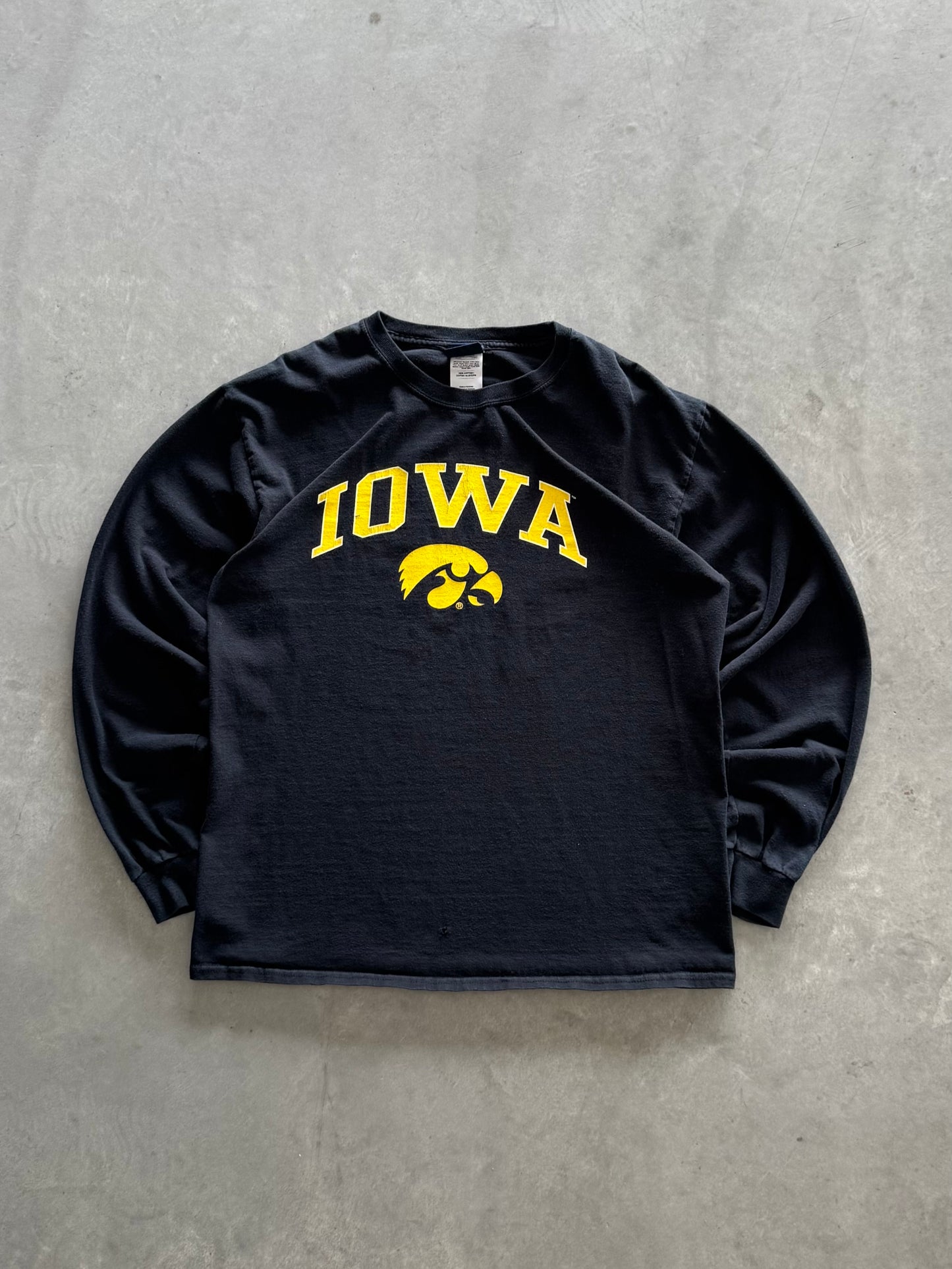 Vintage Iowa Hawkeyes Long Sleeve - L