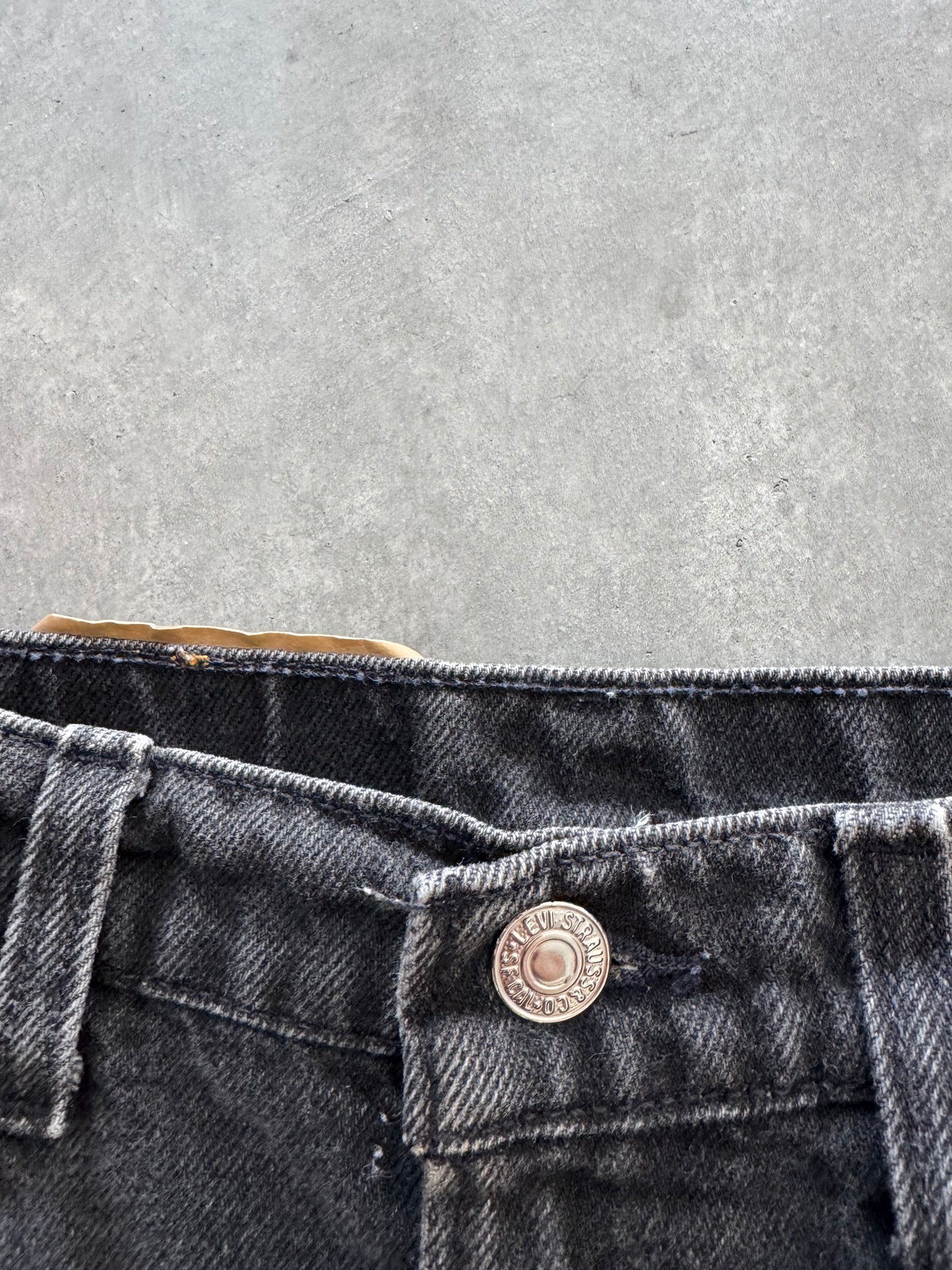 Vintage Levi’s Orange Tab Denim Shorts - 30x8