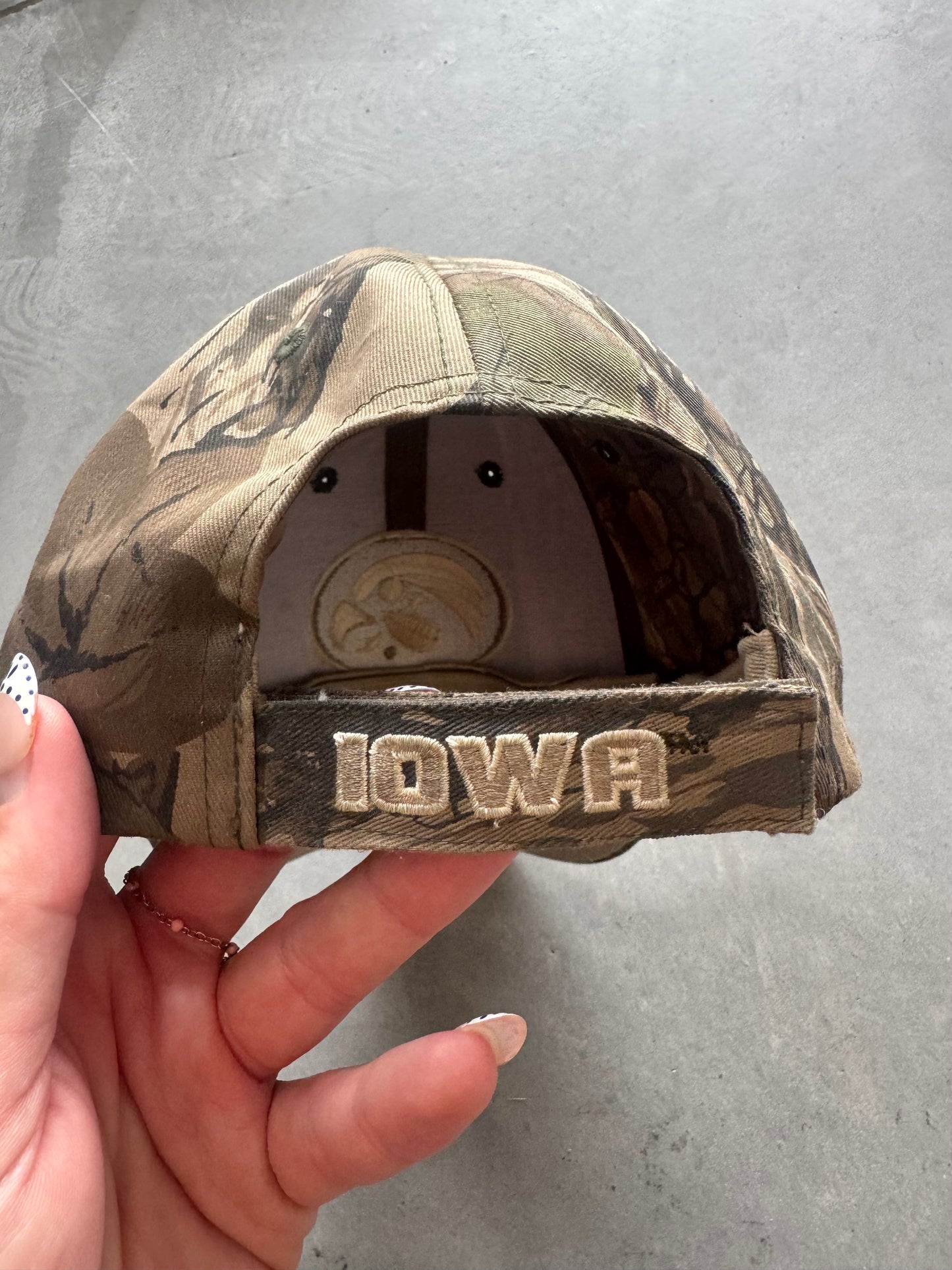 Vintage Iowa Hawkeyes Camo Hat