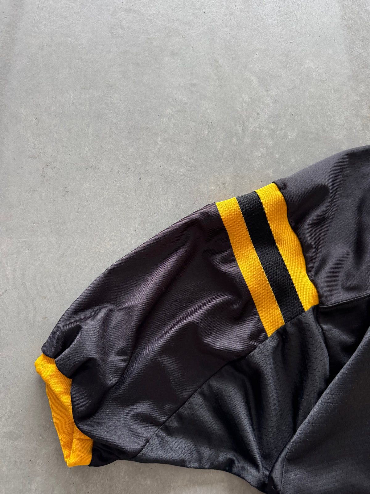 Vintage Iowa Hawkeyes Jersey - XL