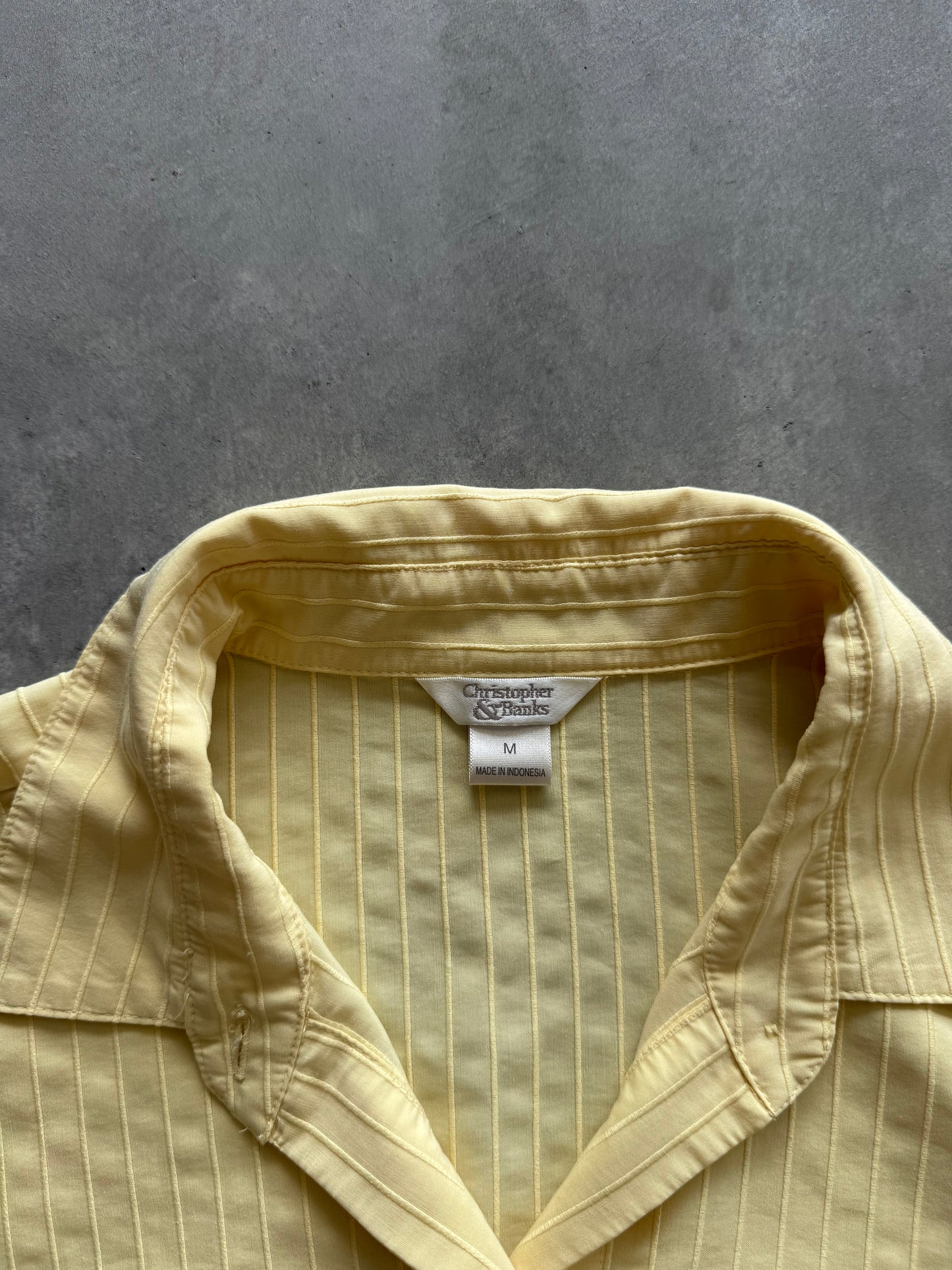 Vintage Women’s Button Down Blouse - M