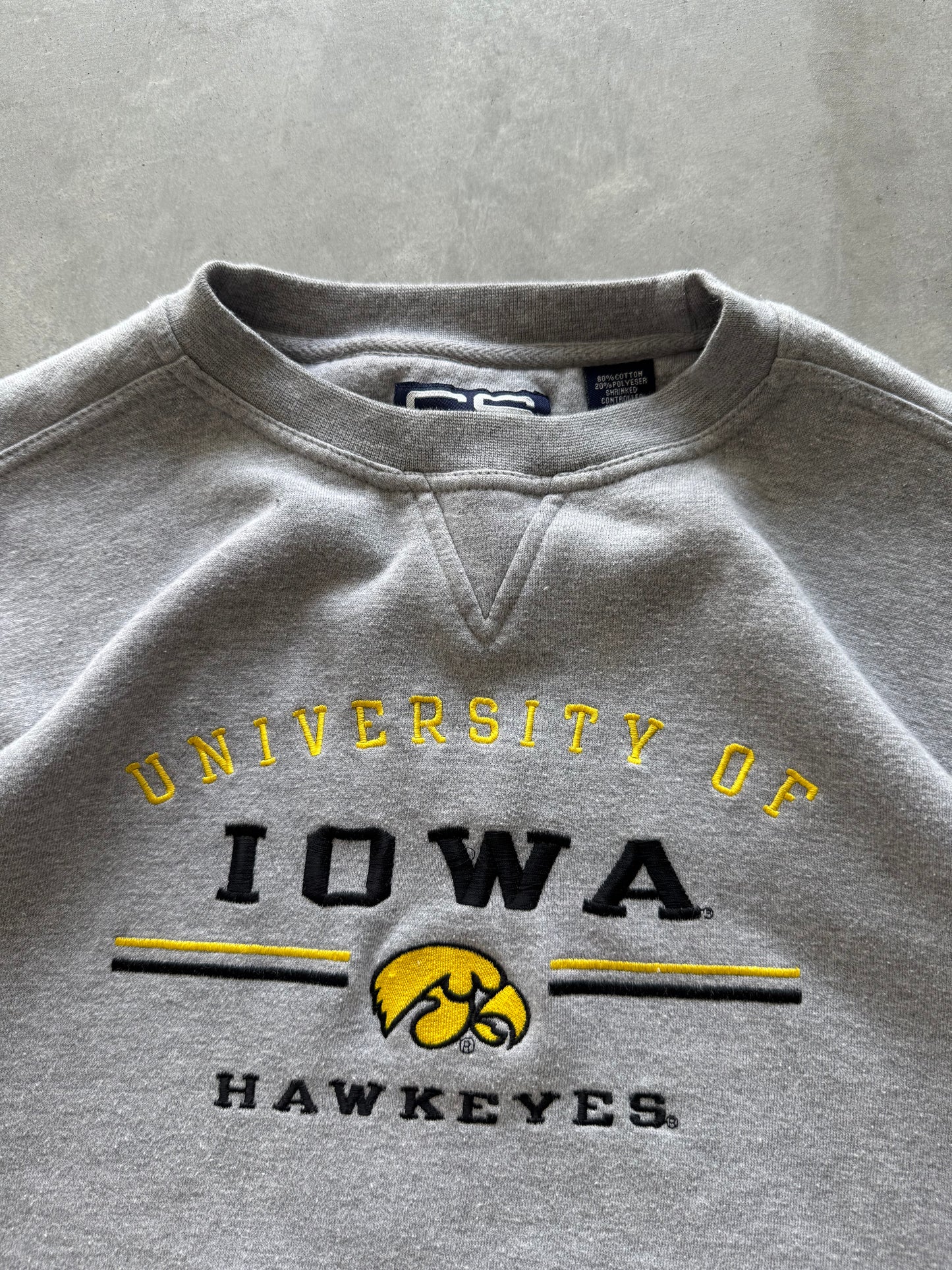 Vintage Iowa Hawkeyes Sweatshirt - L