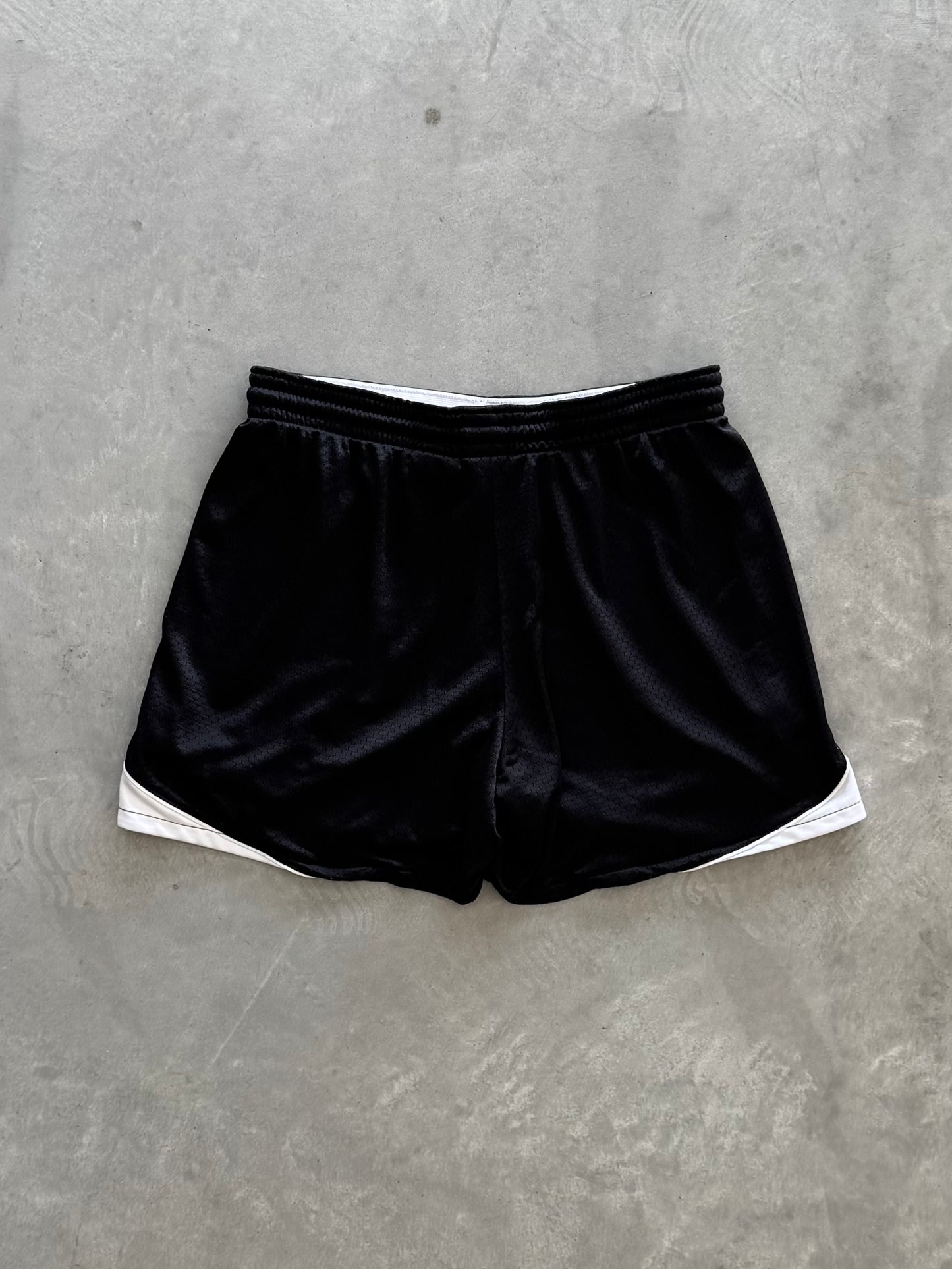 Vintage 00s Nike Track Shorts - M