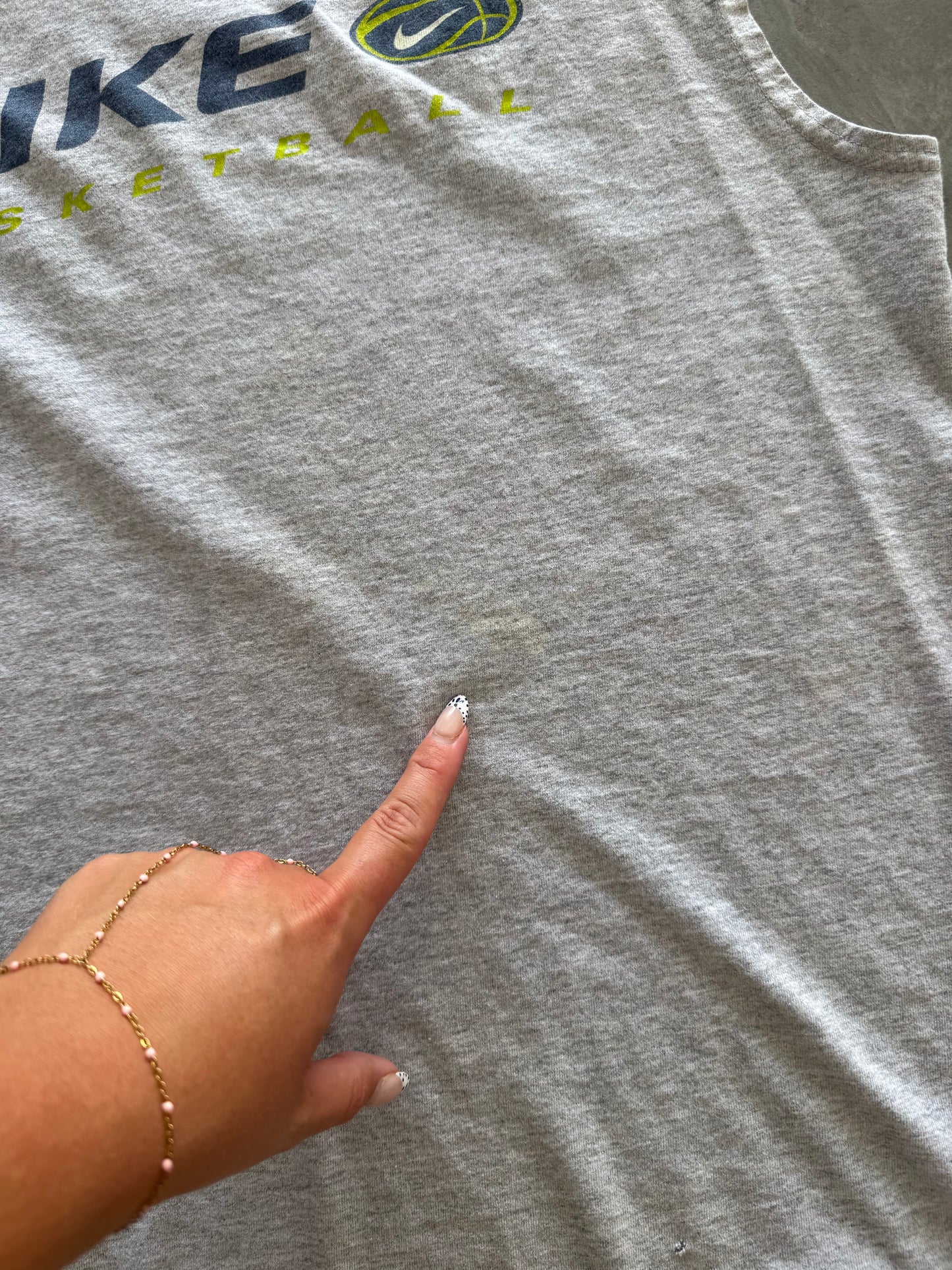 Vintage 90s Nike Cutoff Tee - M