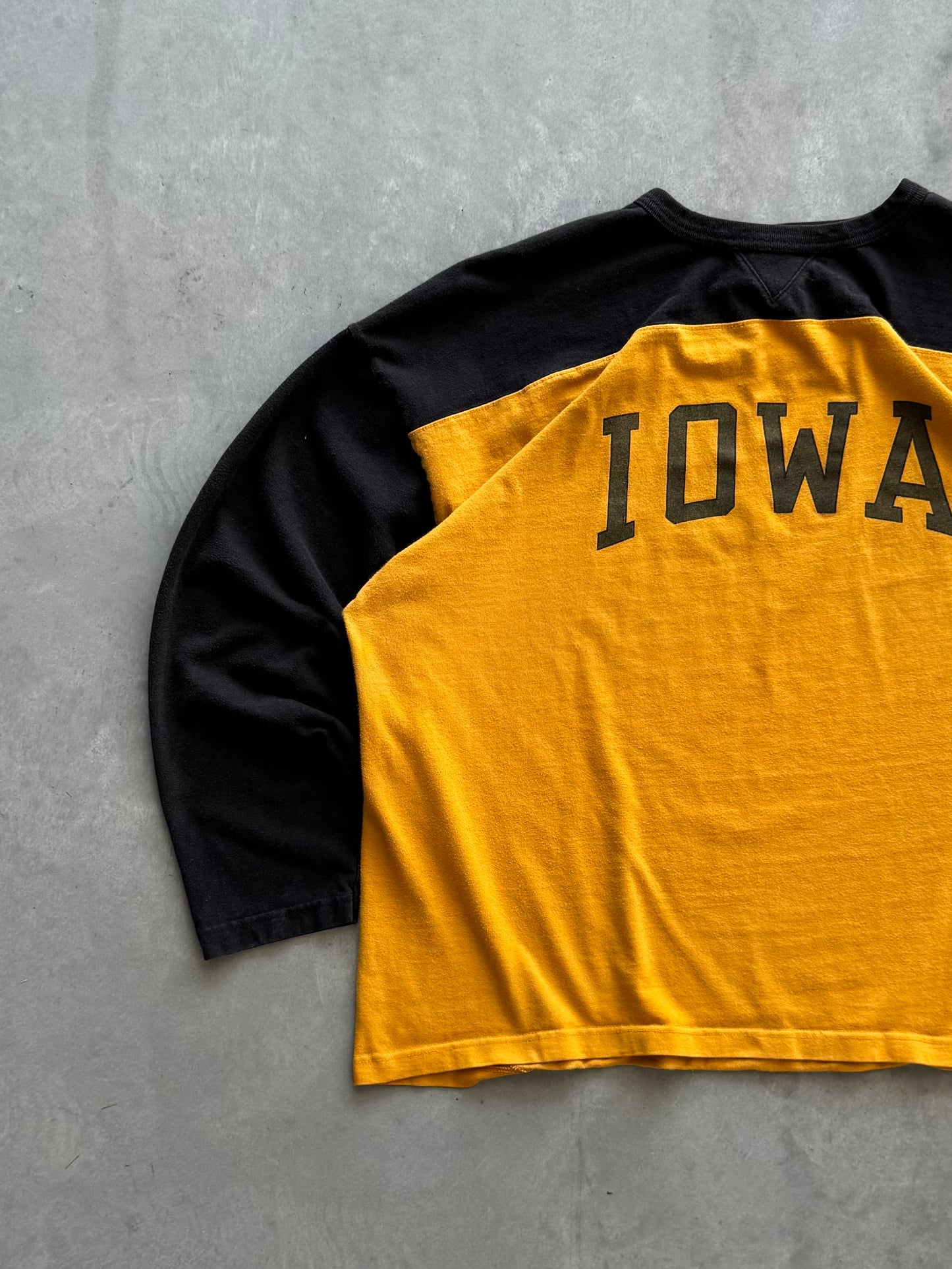 Vintage 90s Iowa Hawkeyes Women’s Long Sleeve - XXL