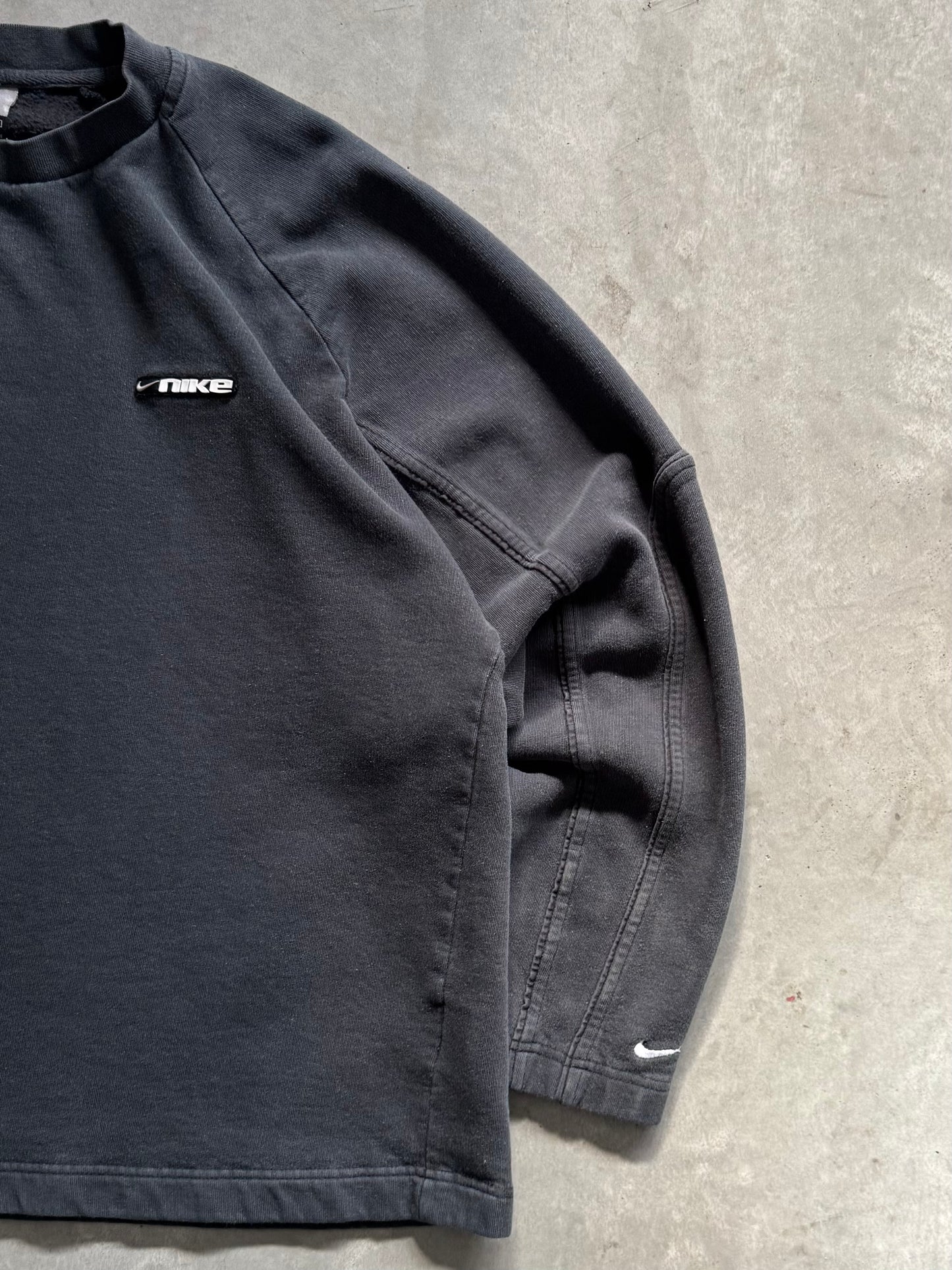 Vintage 00s Nike Sweatshirt - L