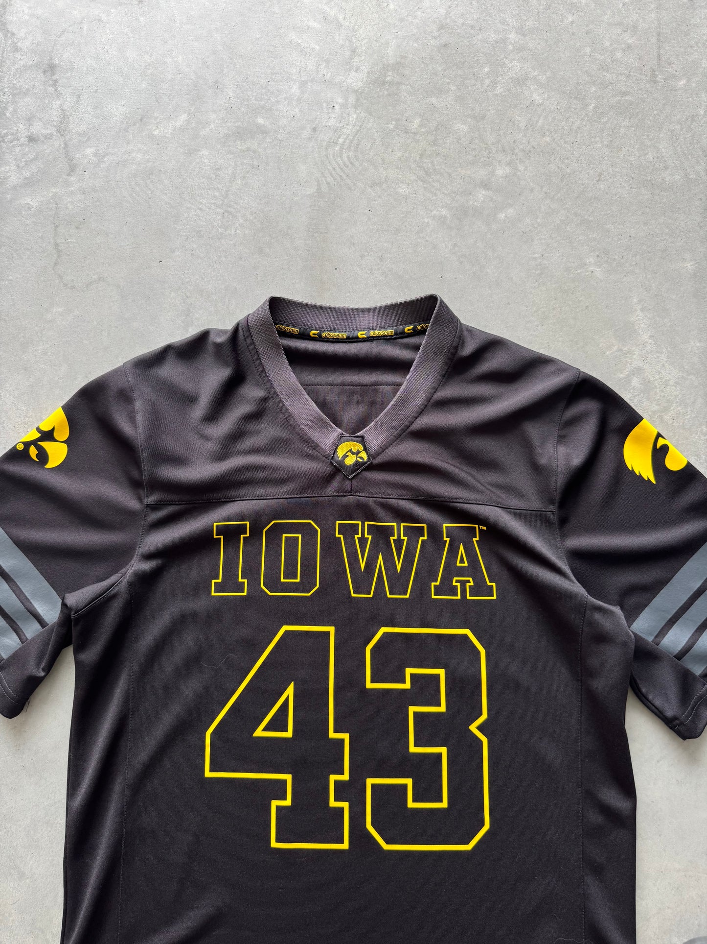 Iowa Hawkeyes Blackout Jersey - M