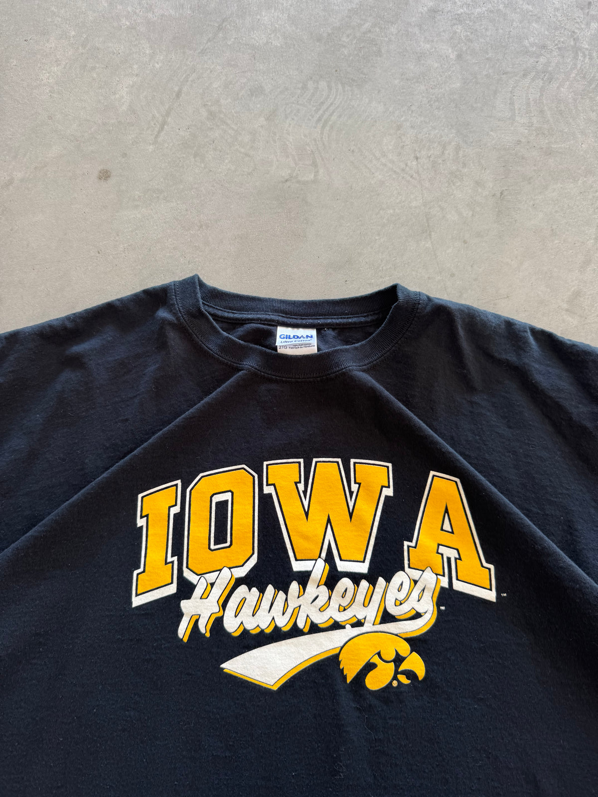 Vintage Iowa Hawkeyes Tee - XXL