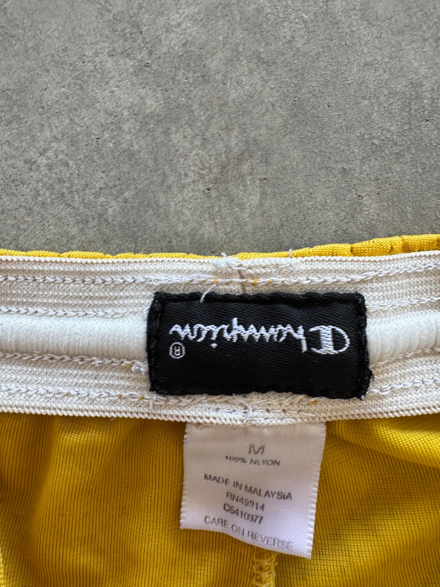 Vintage Iowa Hawkeyes Shorts - M