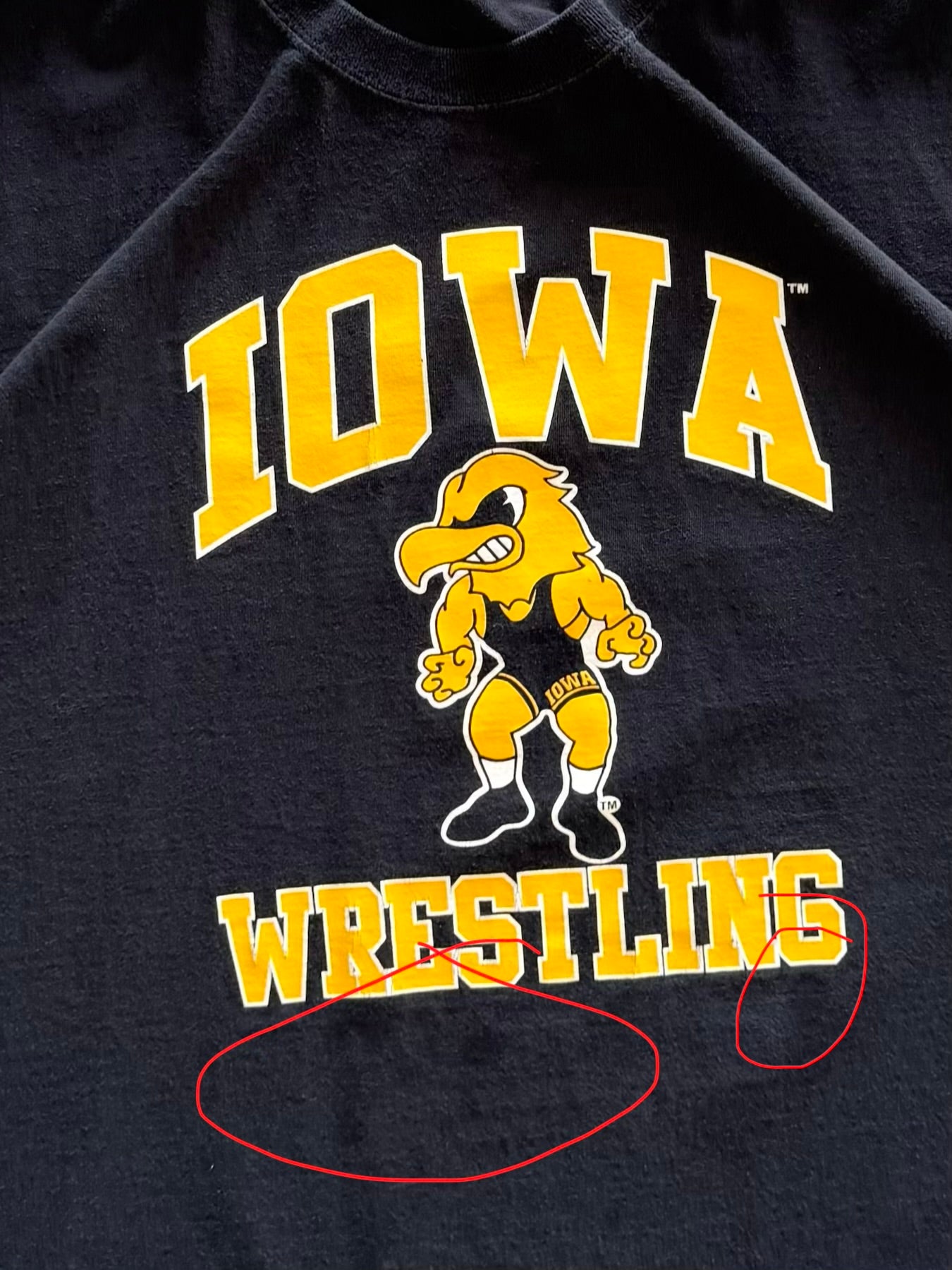 Vintage Iowa Hawkeyes Wrestling Tee - XXL
