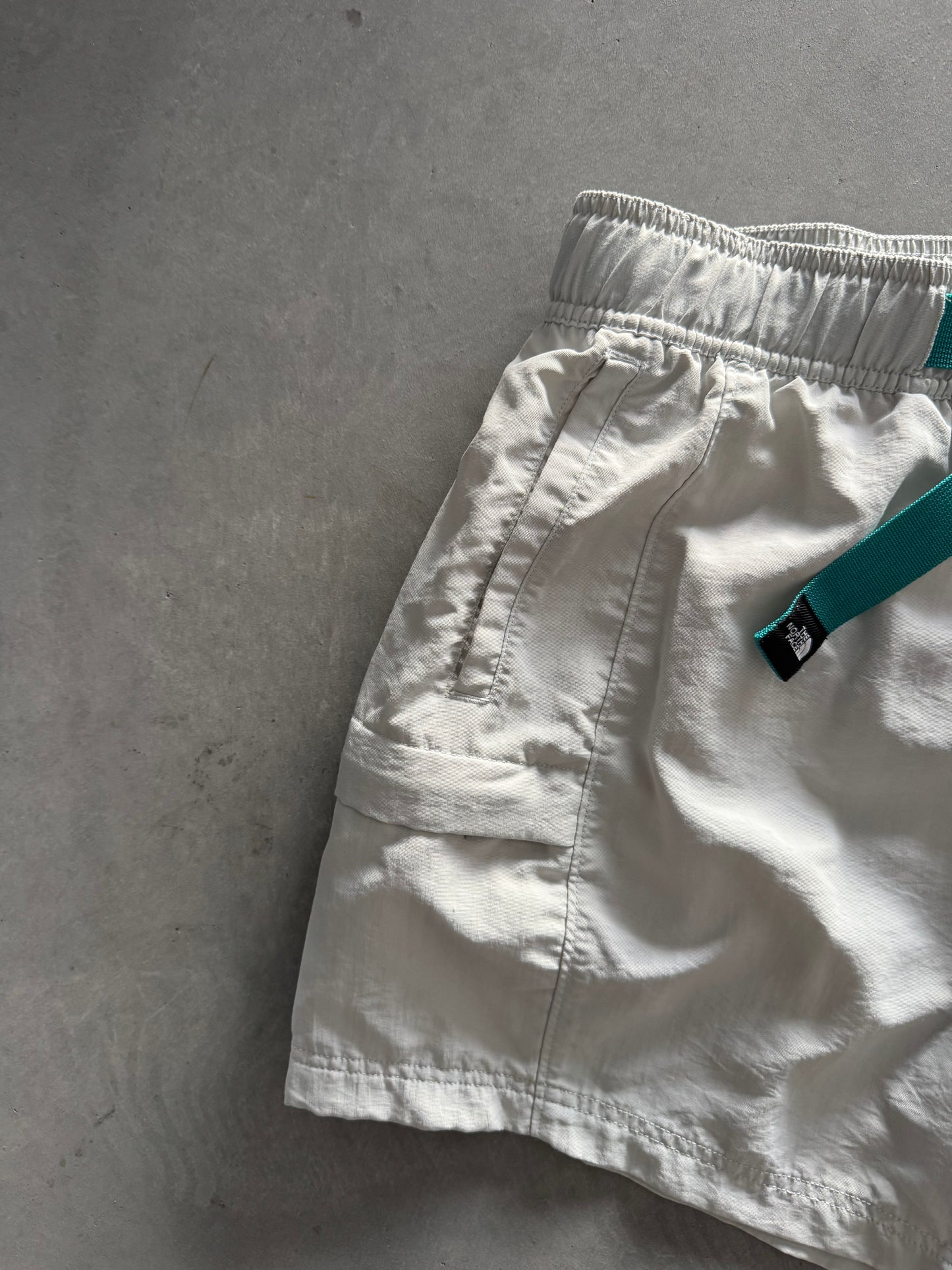 North Face Shorts - M