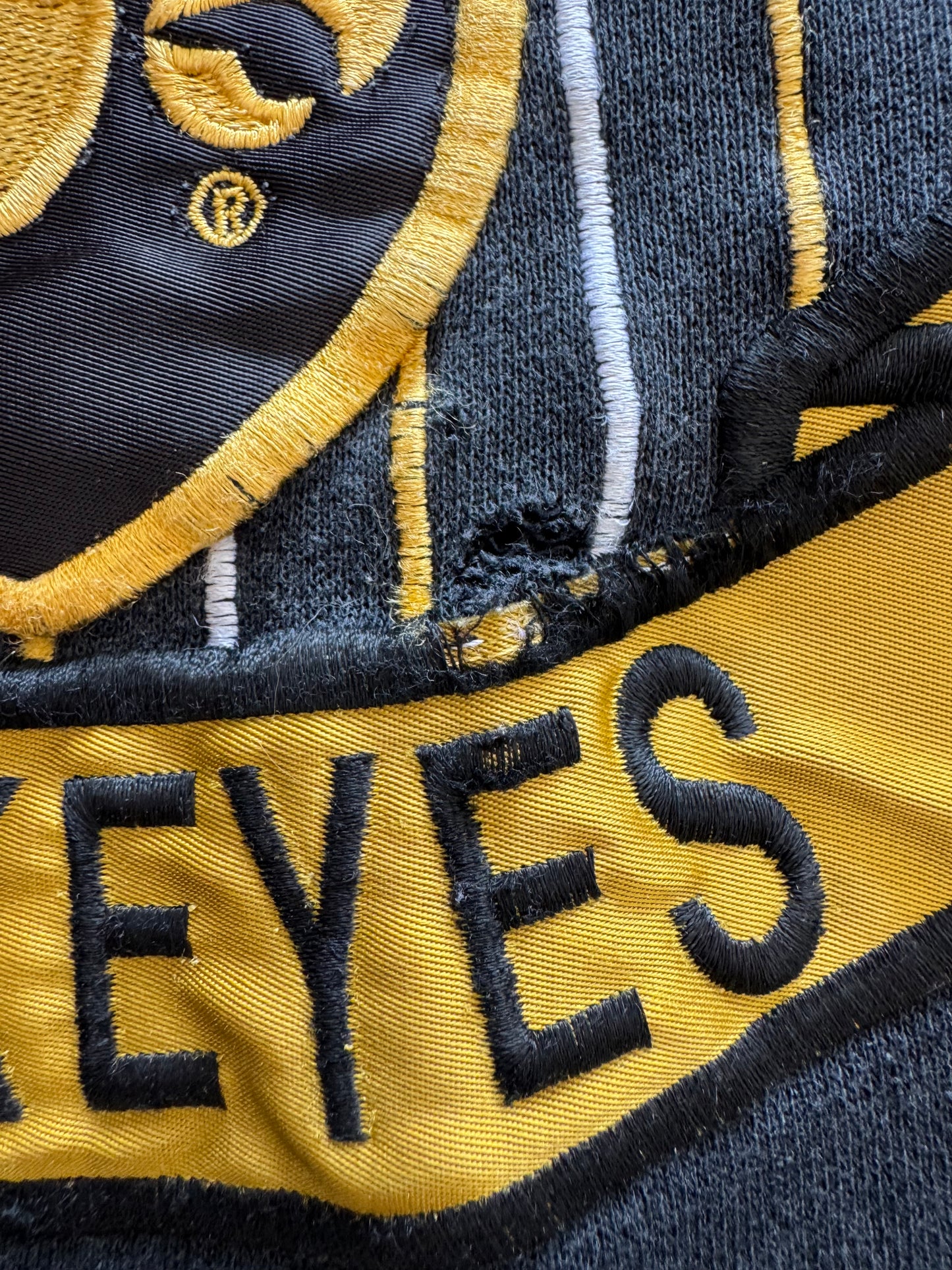 Vintage 90s Iowa Hawkeyes Sweatshirt - XL
