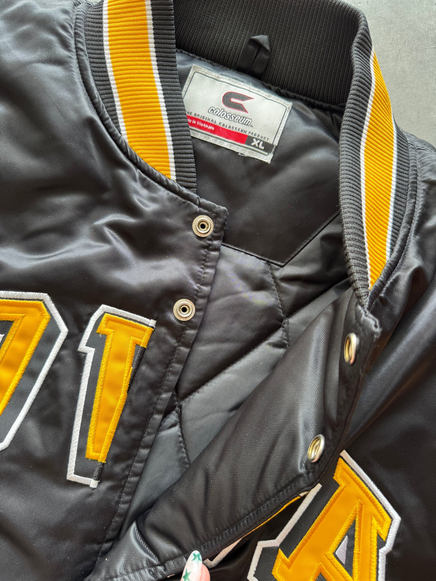 Vintage Iowa Hawkeyes Bomber Jacket - XL