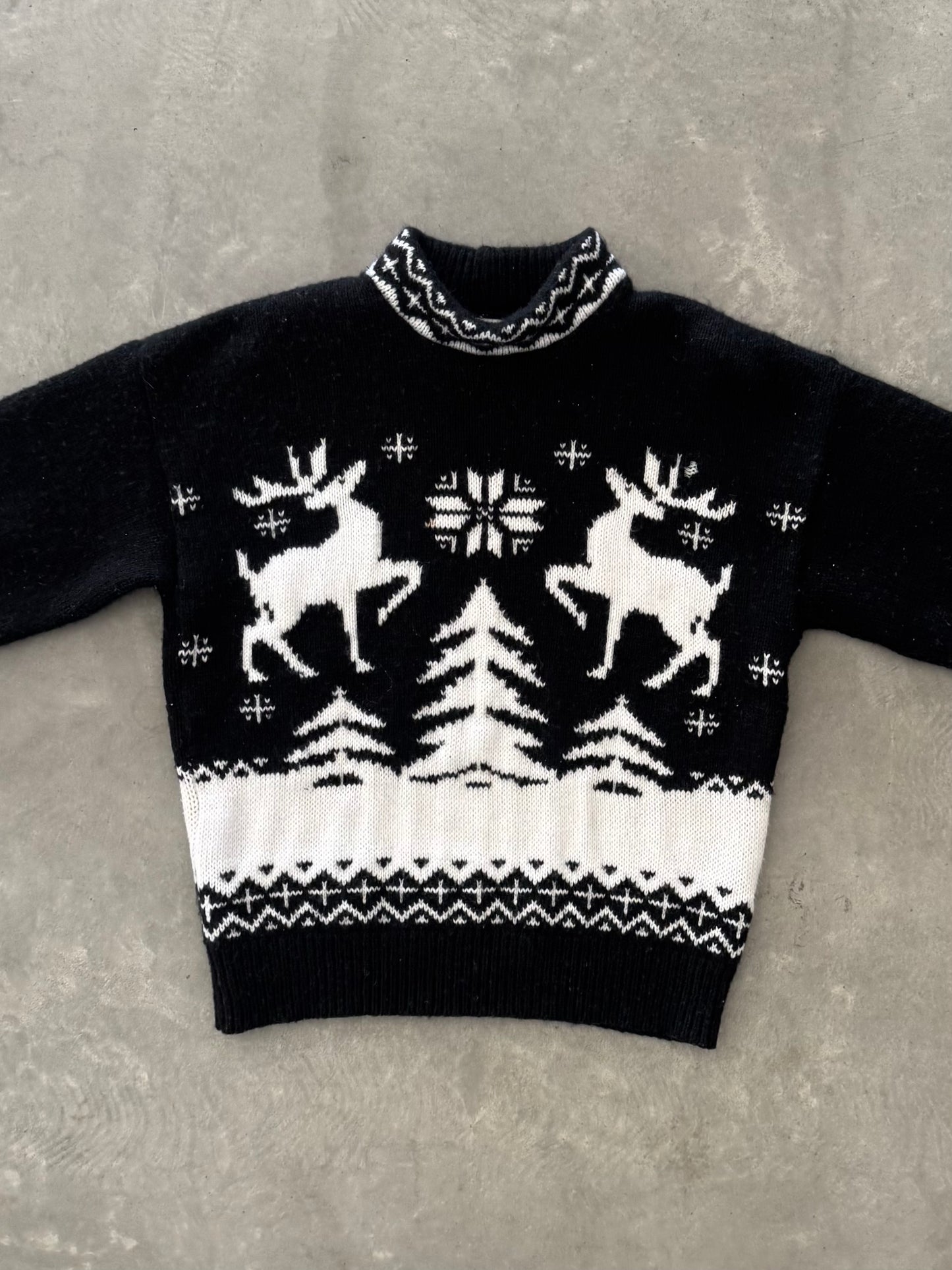 Vintage Nordic Christmas Sweater - M