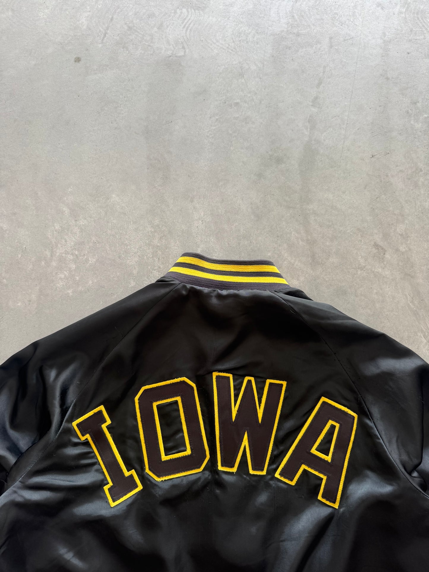 Vintage 80s Iowa Hawkeyes Satin Jacket - M