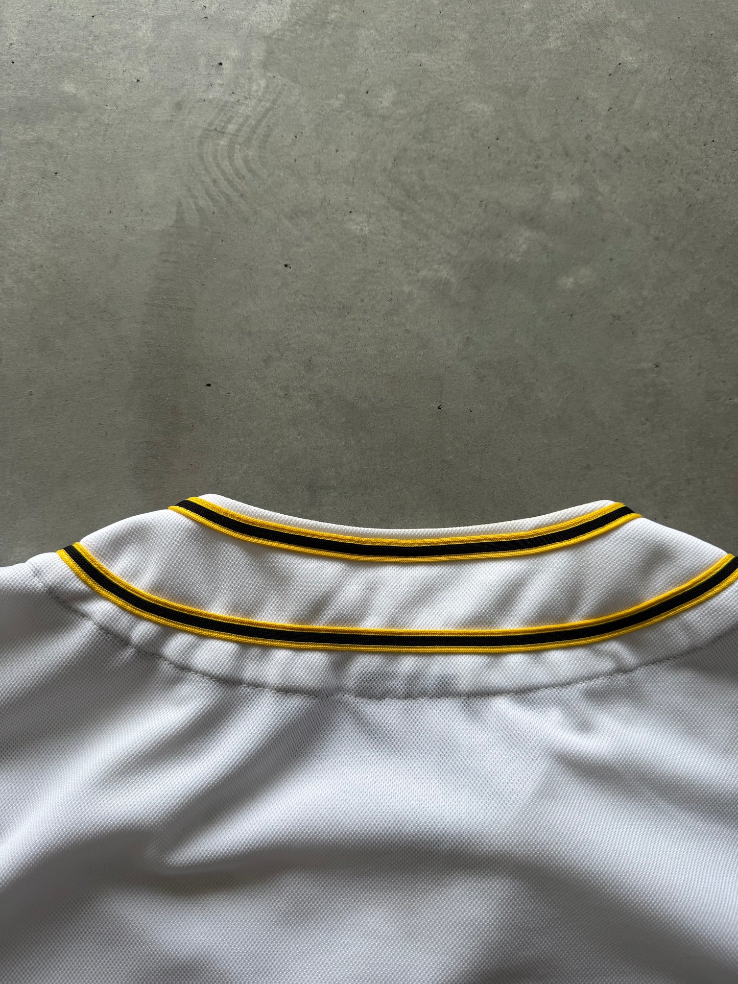 Vintage Iowa Hawkeyes Baseball Jersey - L