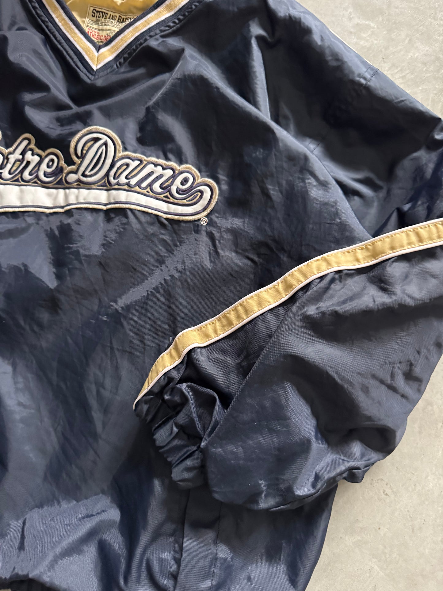 Vintage 90s Notre Dame Windbreaker - XL
