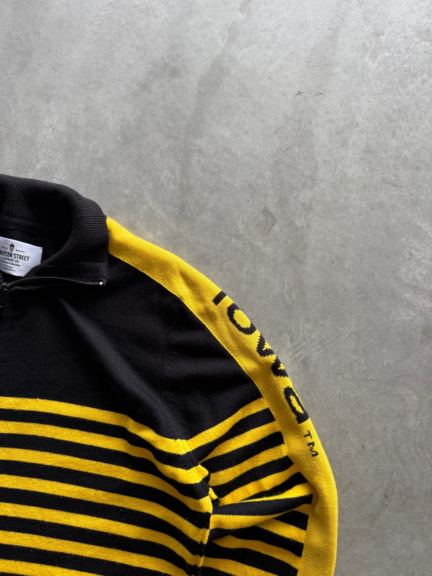 Iowa Hawkeyes Striped Zip Up - XL