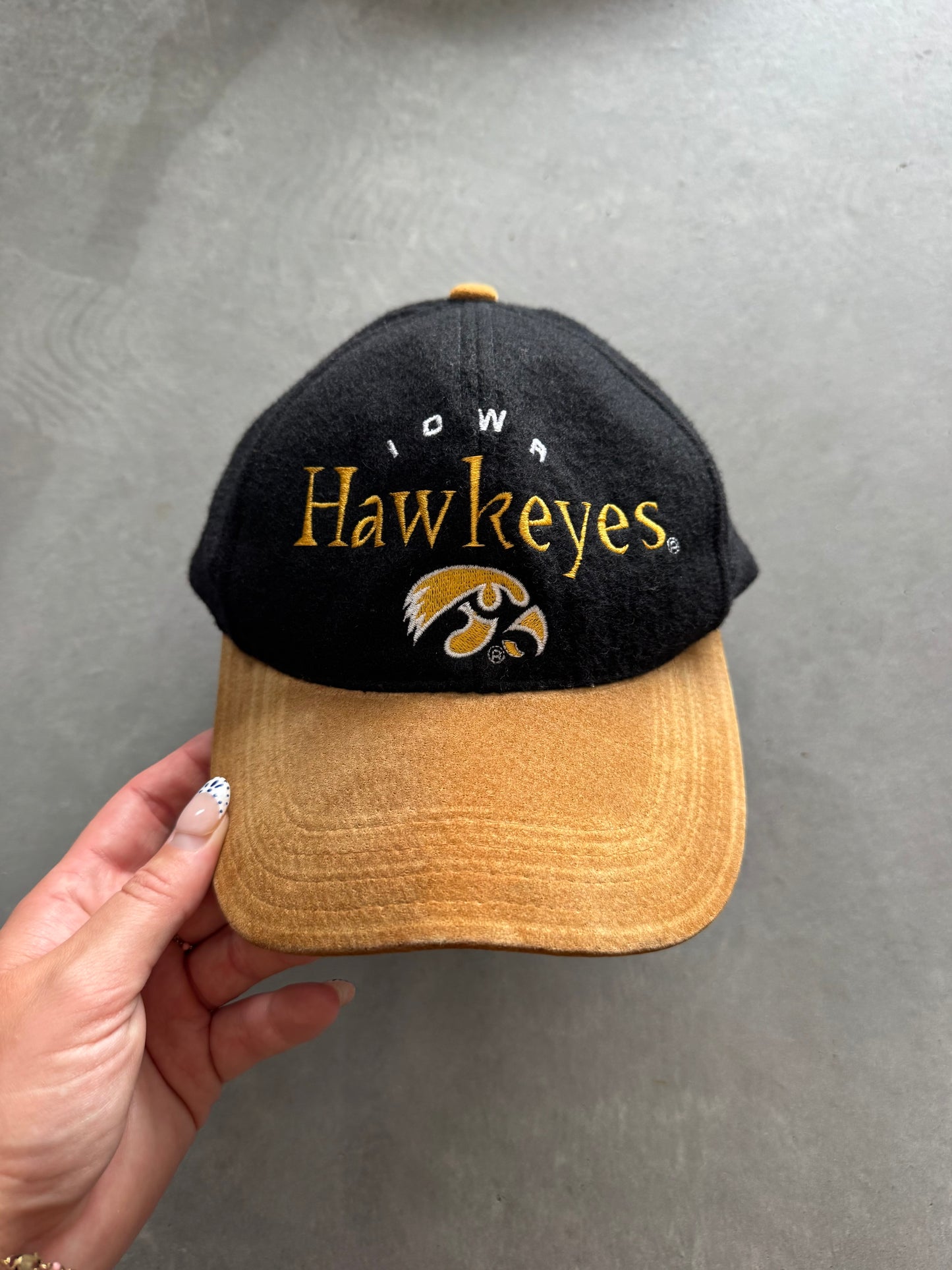 Vintage Iowa Hawkeyes Hat