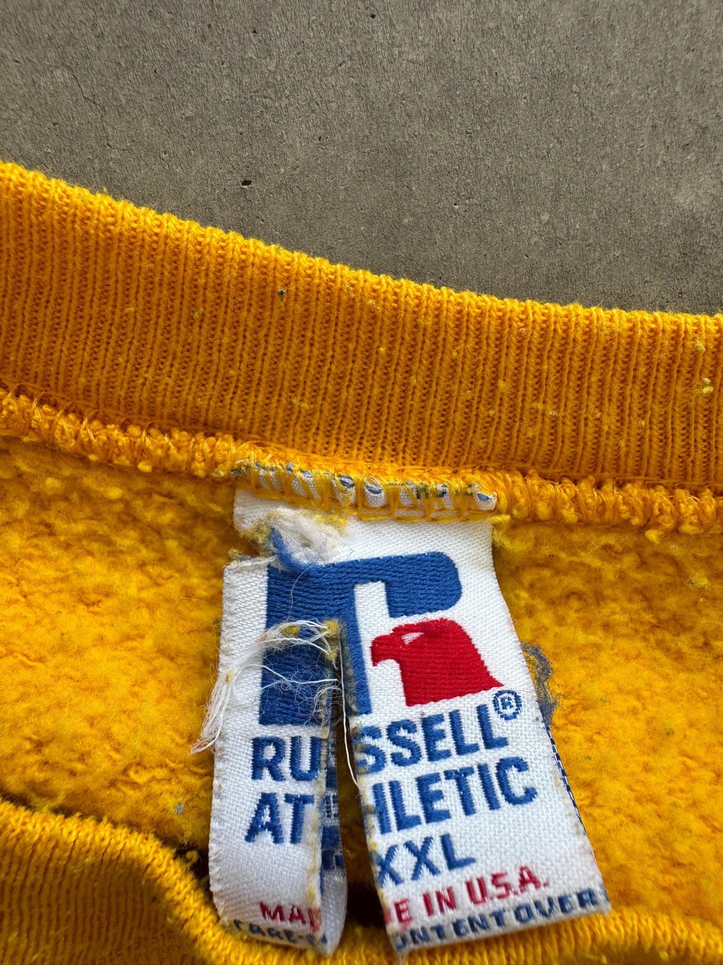 Vintage 90s Russell Iowa Hawkeyes Sweatshirt - XXL