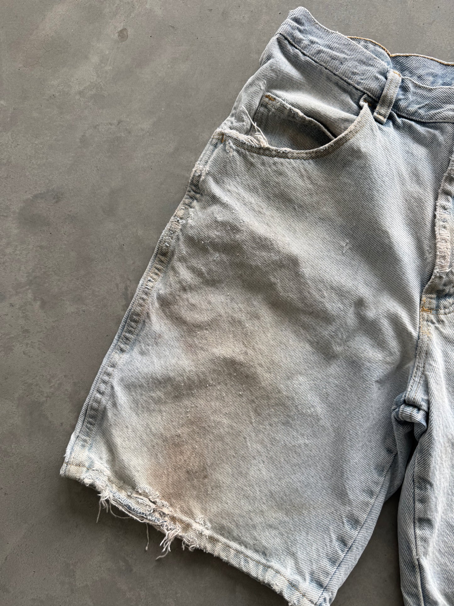 Vintage Distressed Wrangler Jorts - 32x9