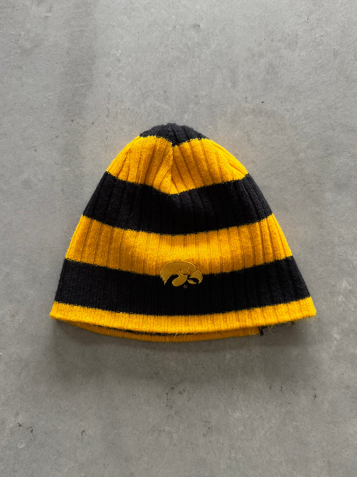 Vintage Columbia Iowa Hawkeyes Reversible Beanie