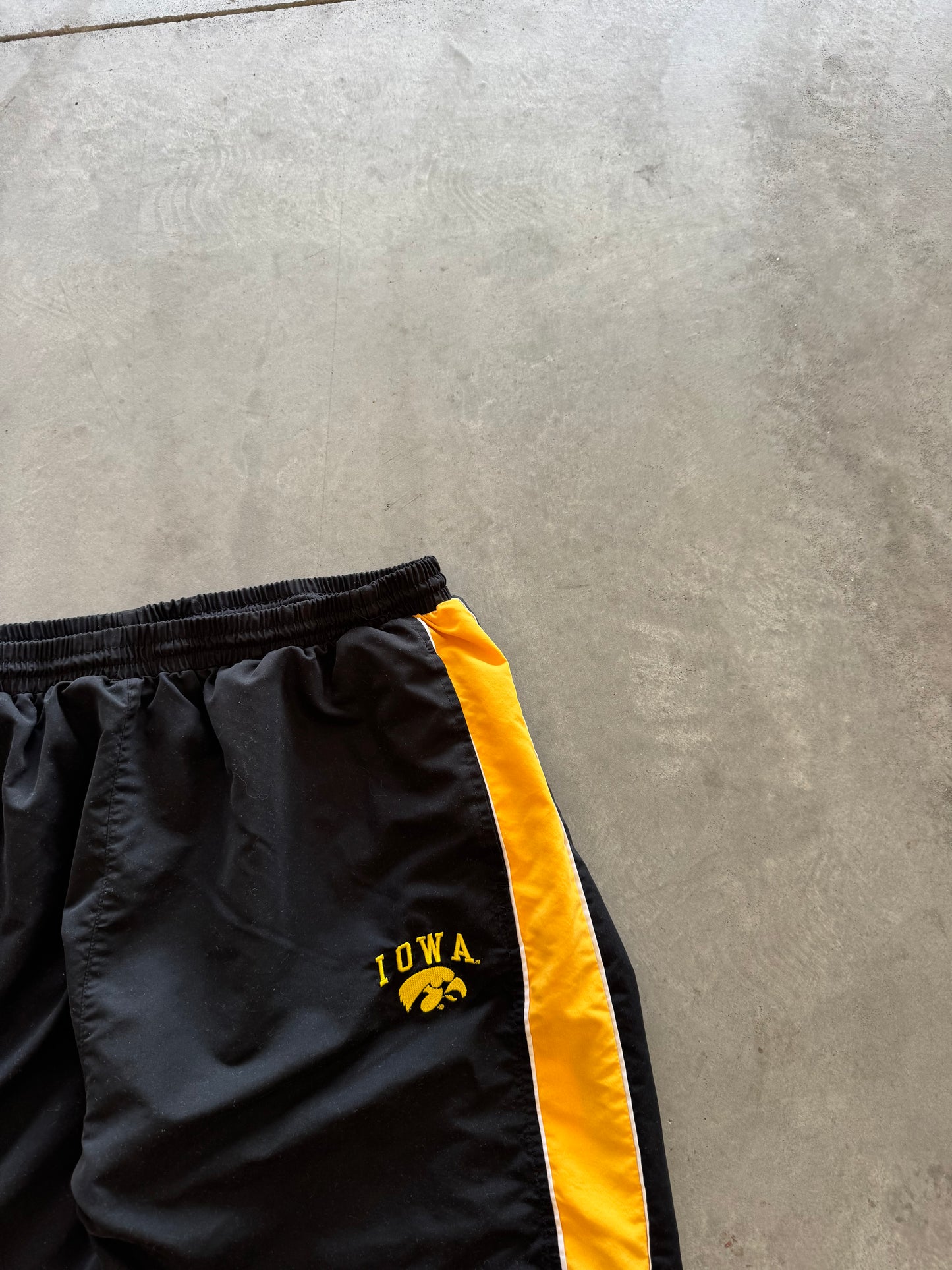Vintage Iowa Hawkeyes Track Pants - XL