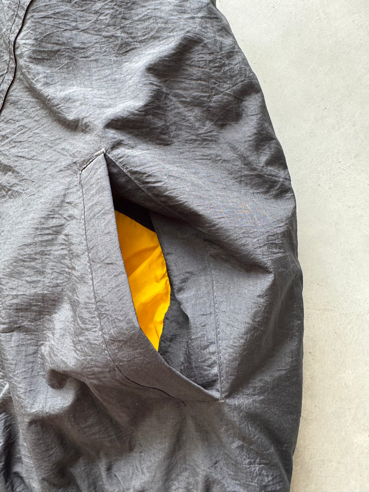 Vintage 90s Starter Iowa Hawkeyes Coat - M