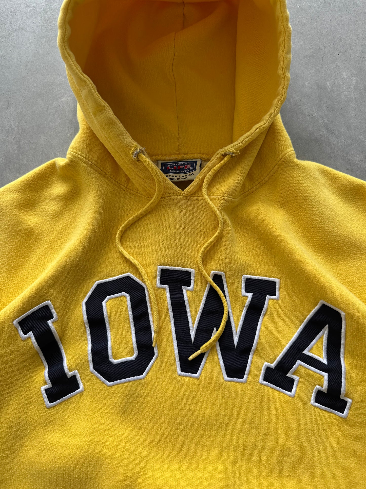 Vintage 90s Iowa Hawkeyes Hoodie - XL