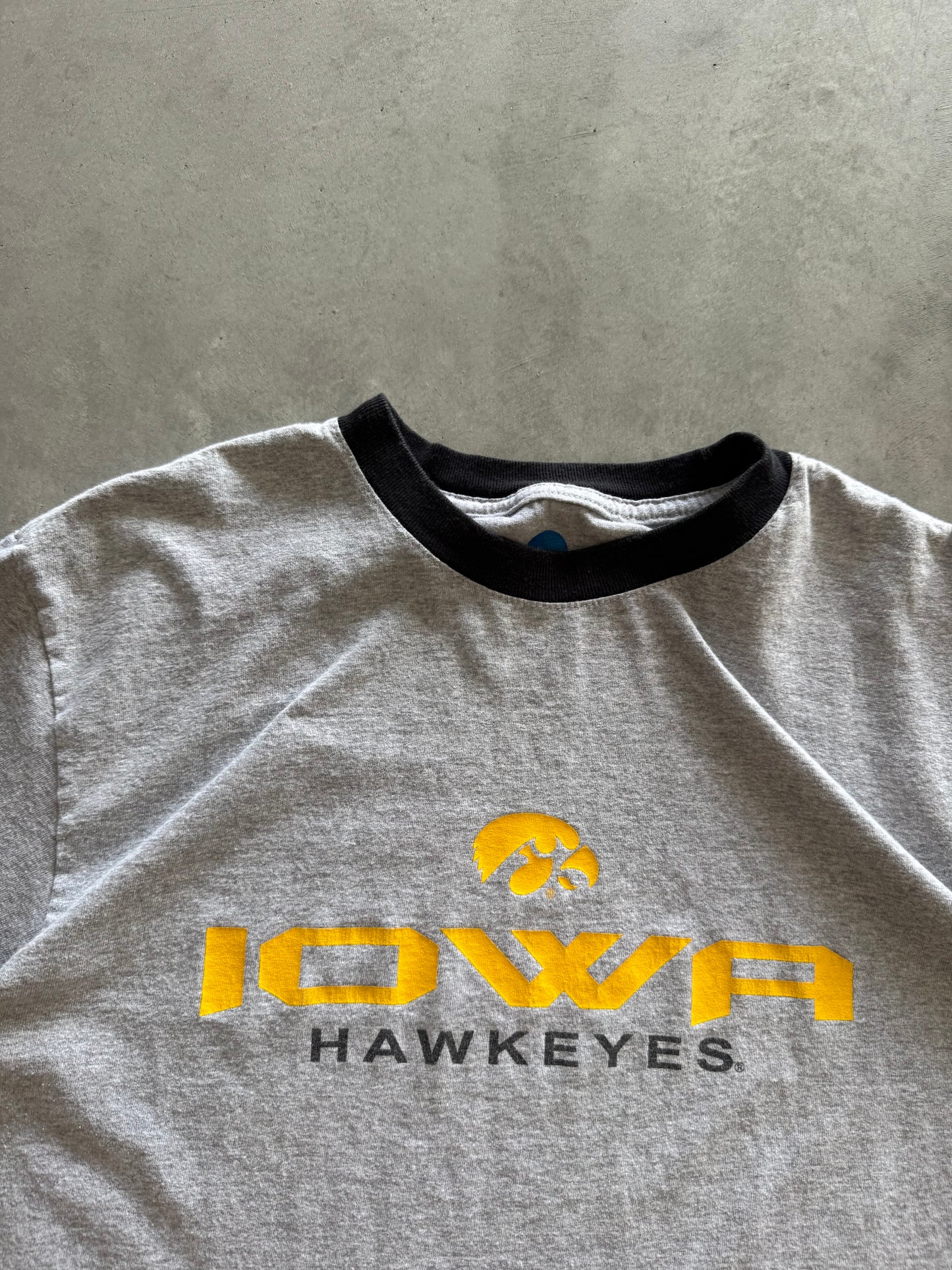 Vintage Iowa Hawkeyes Tee - M
