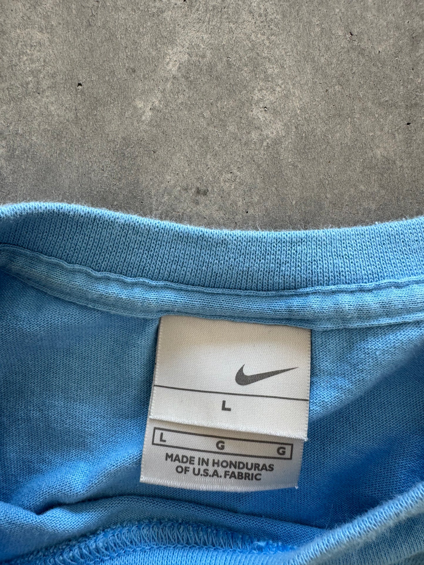 Vintage 00s Nike Hoops Tee - L