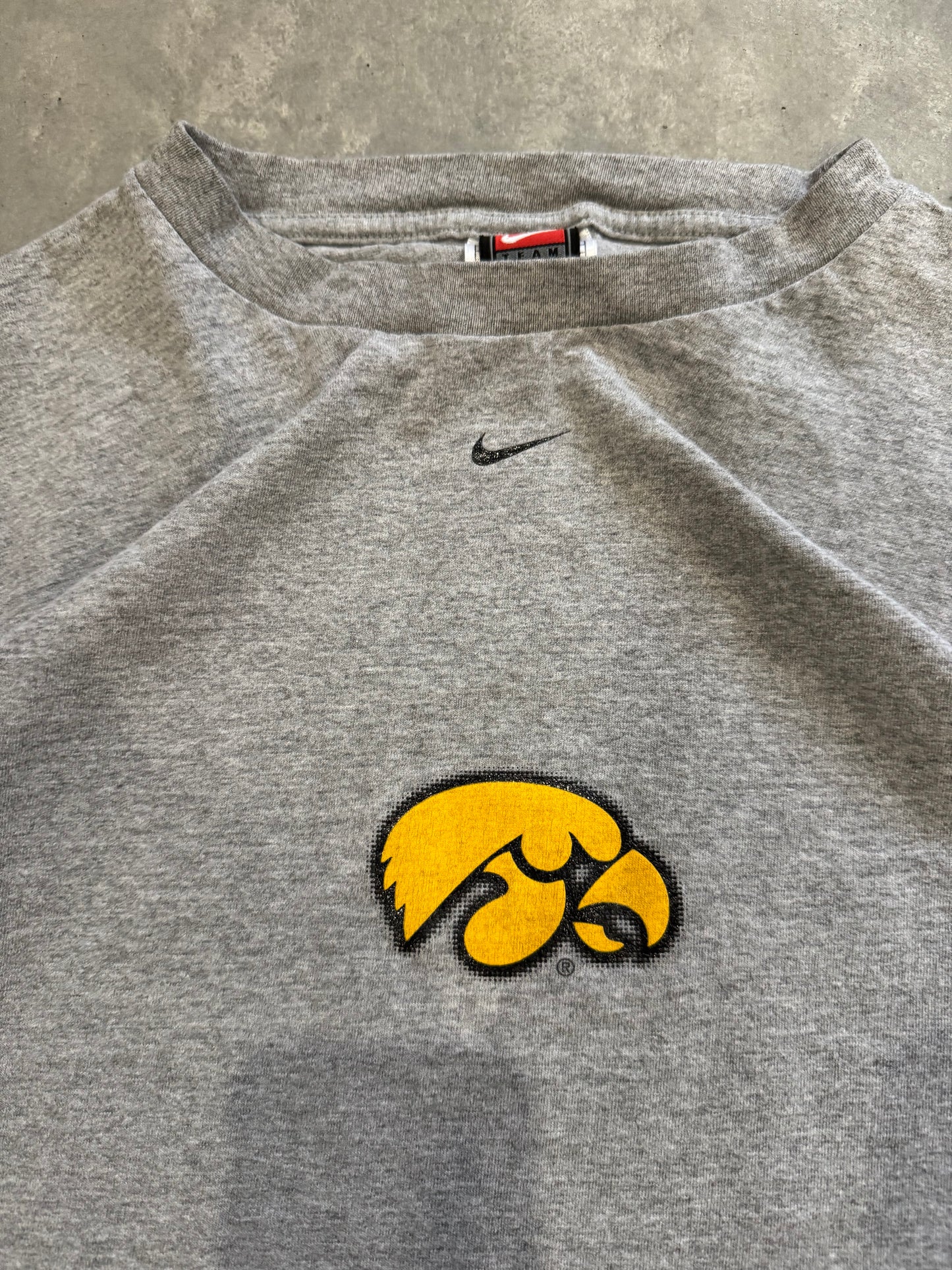 Vintage 90s Nike Iowa Hawkeyes Long Sleeve - M